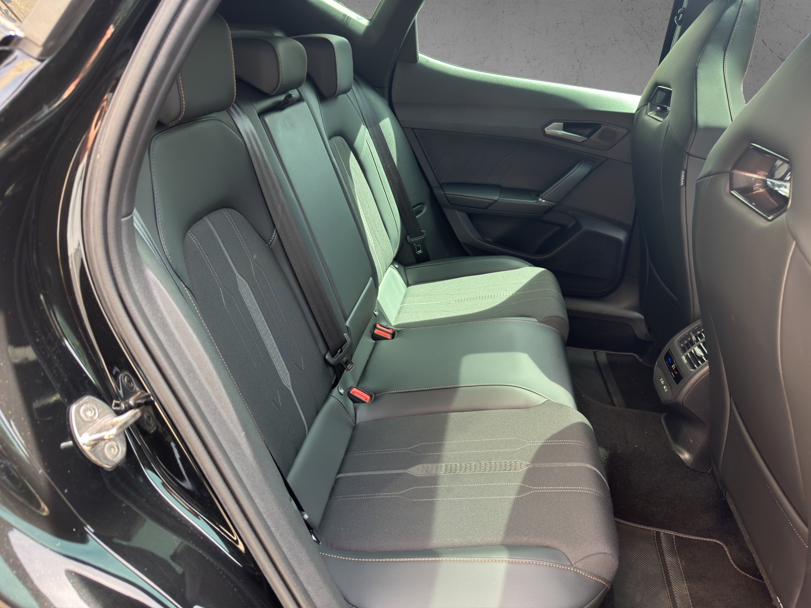 CUPRA Formentor 2.0TSI VZ DSG-image-12