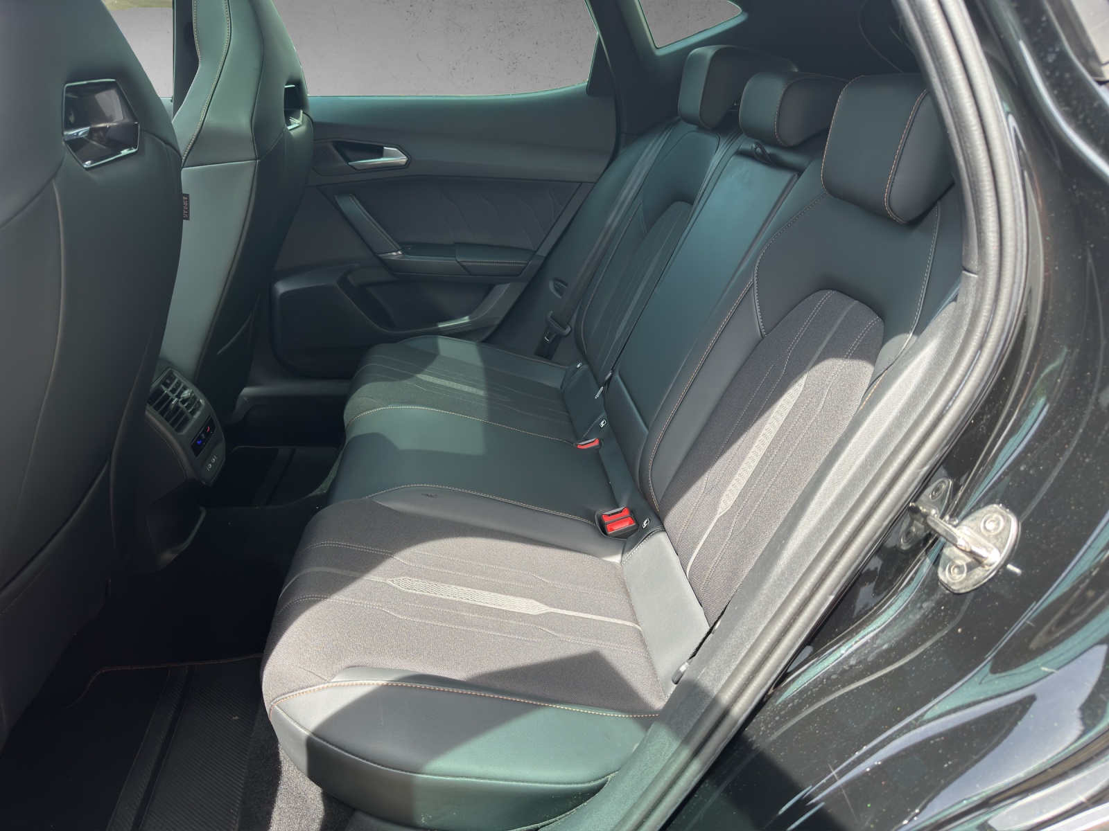 CUPRA Formentor 2.0TSI VZ DSG-image-11
