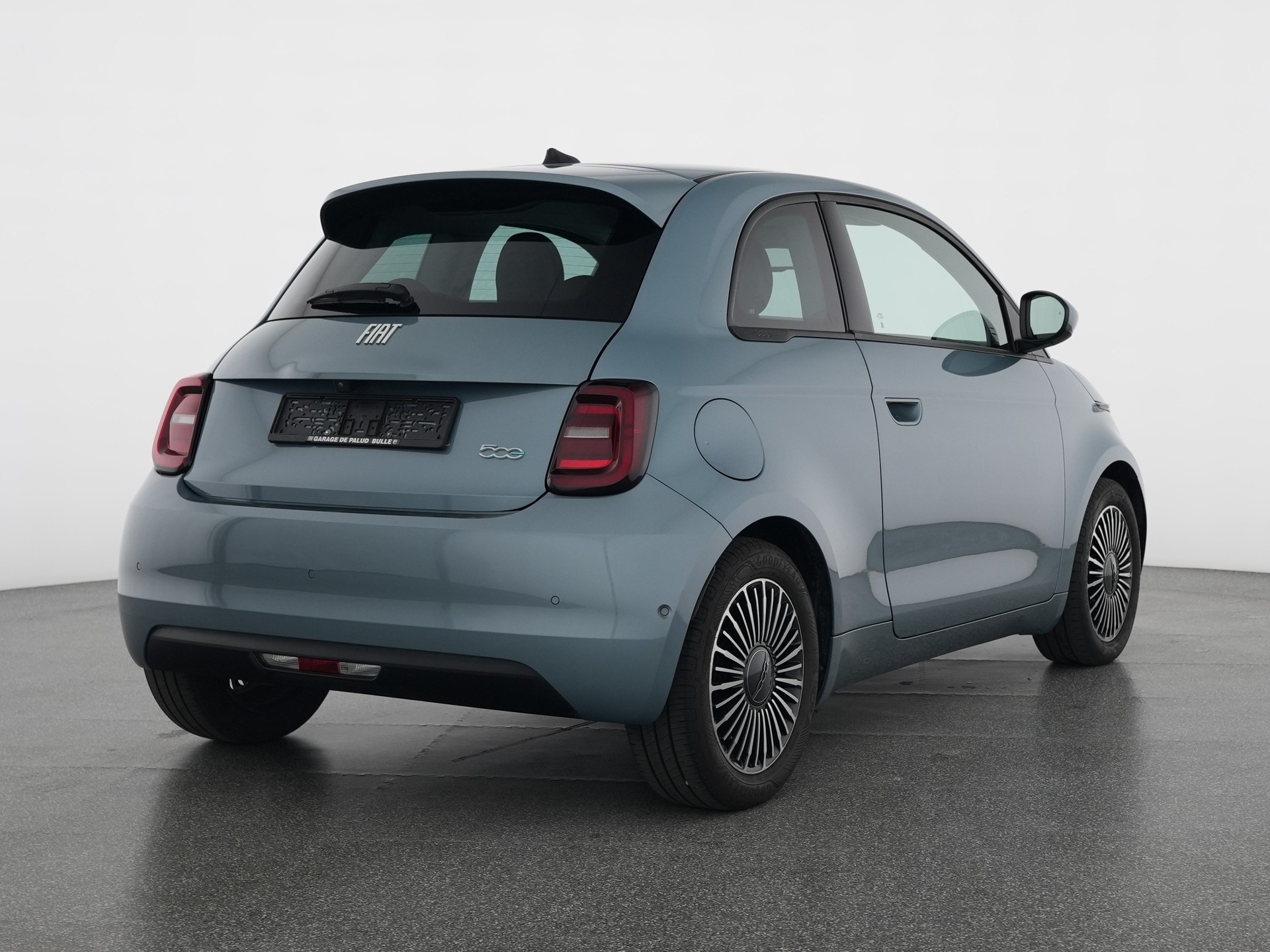 FIAT 500 electric 87 kW Icon-showroom-element-3