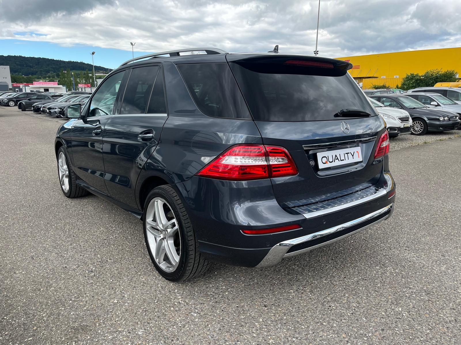 MERCEDES-BENZ ML 350 CDI BlueTec-showroom-element-3
