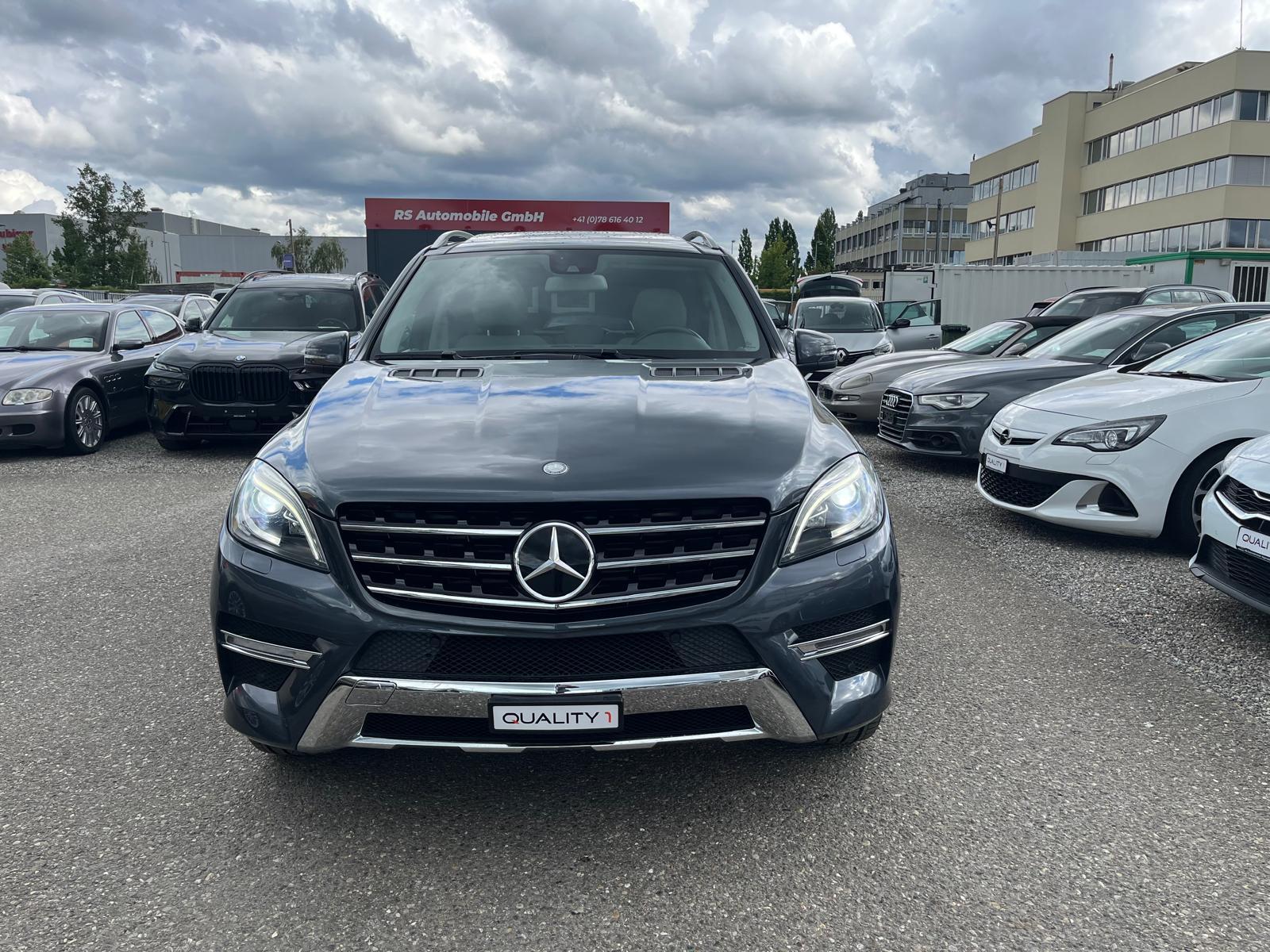 MERCEDES-BENZ ML 350 CDI BlueTec-showroom-element-2