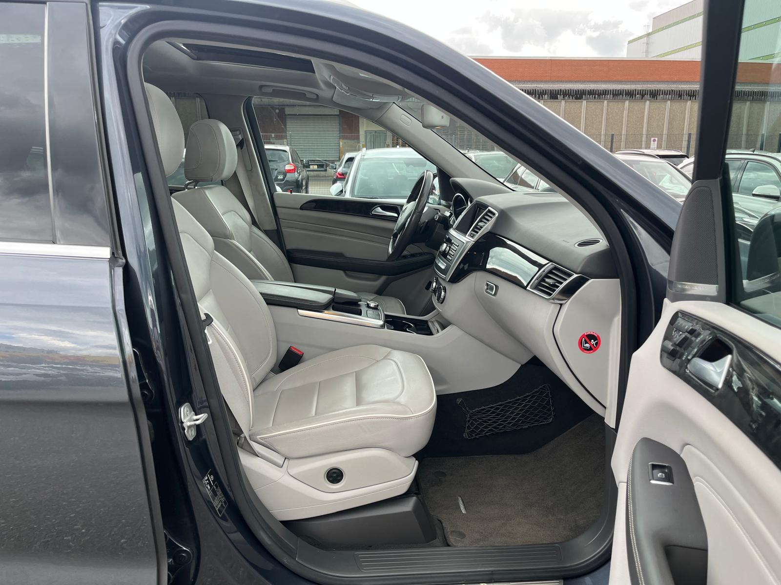 MERCEDES-BENZ ML 350 CDI BlueTec-image-10