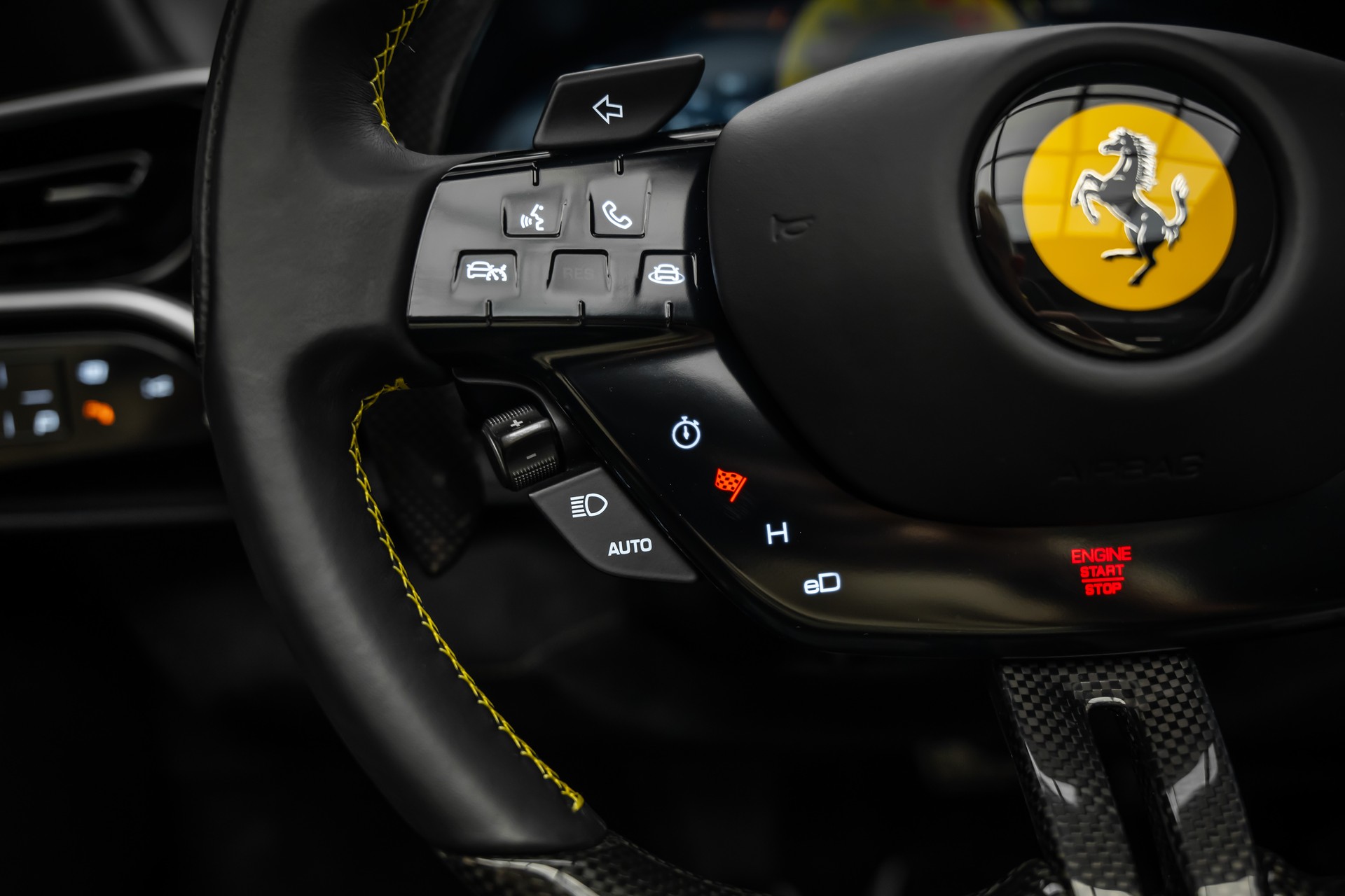 FERRARI * 296 GTS * SCHWARZ/SCHWARZ * PPF GANZES AUTO * LEASING AB 1390.- *-image-23