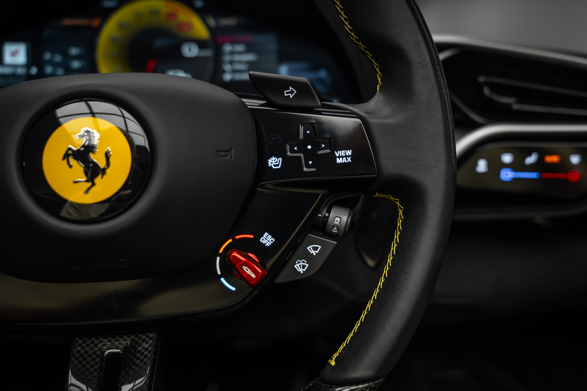 FERRARI * 296 GTS * SCHWARZ/SCHWARZ * PPF GANZES AUTO * LEASING AB 1390.- *-image-24