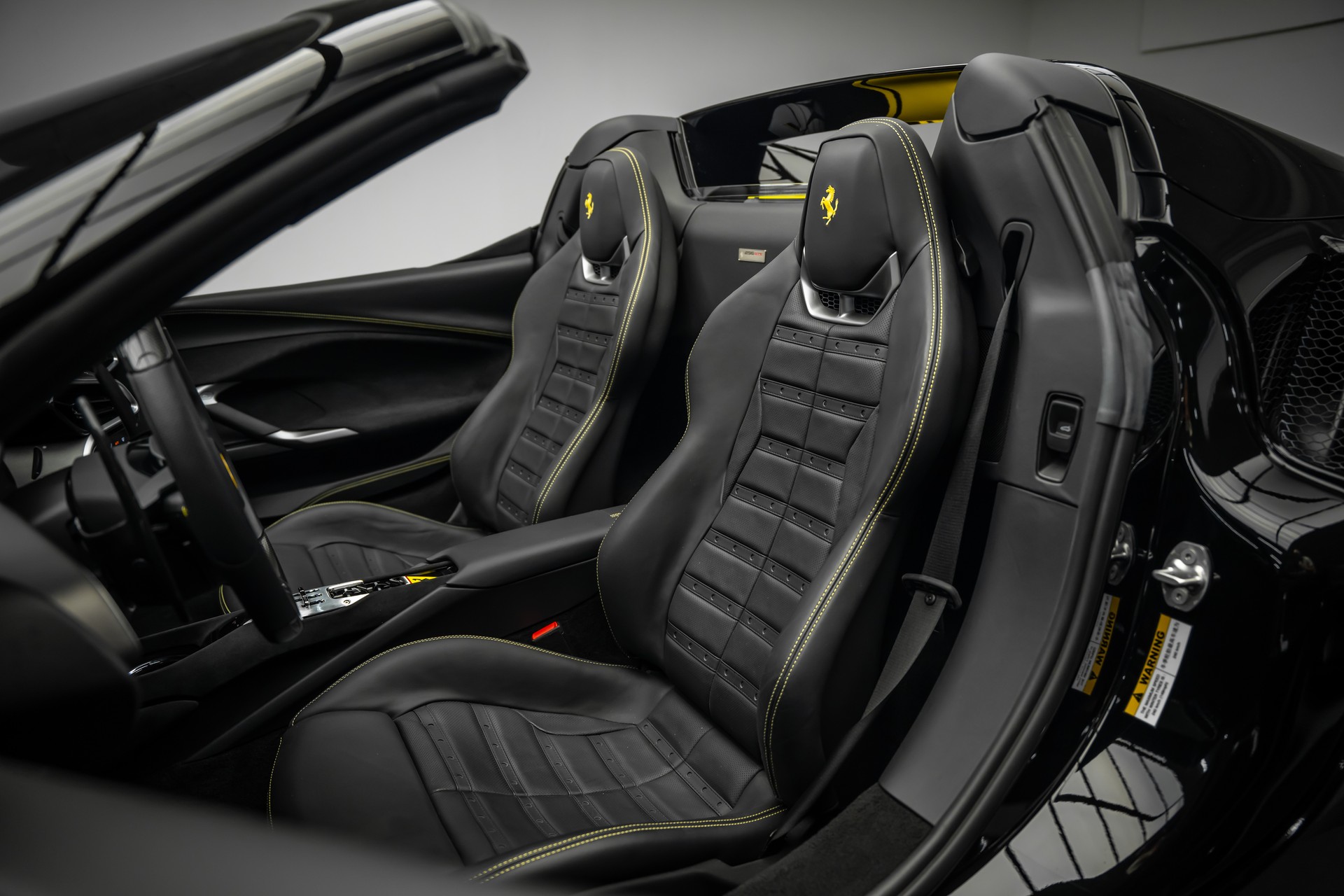 FERRARI * 296 GTS * SCHWARZ/SCHWARZ * PPF GANZES AUTO * LEASING AB 1390.- *-image-14