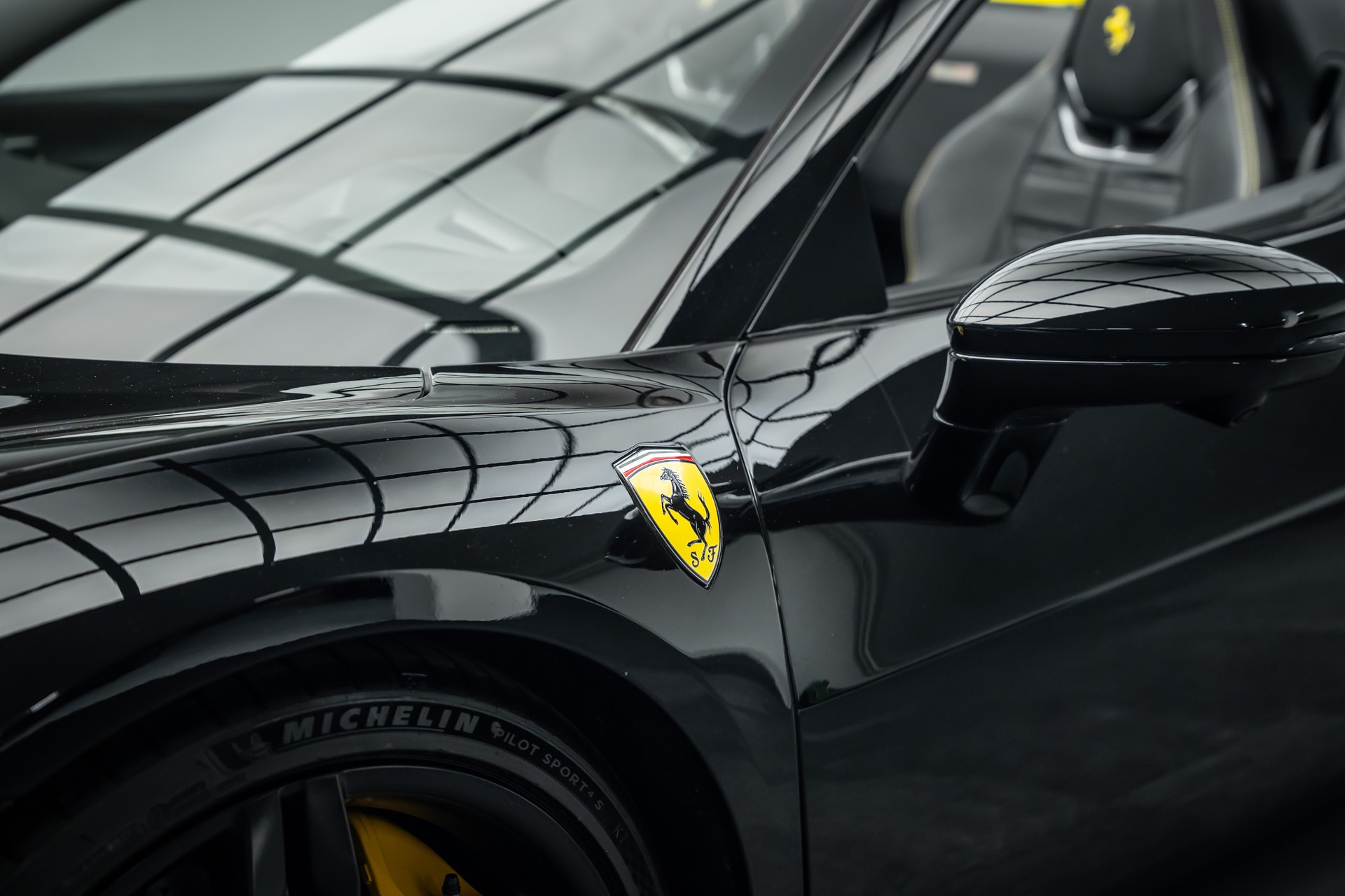 FERRARI * 296 GTS * SCHWARZ/SCHWARZ * PPF GANZES AUTO * LEASING AB 1390.- *-image-9