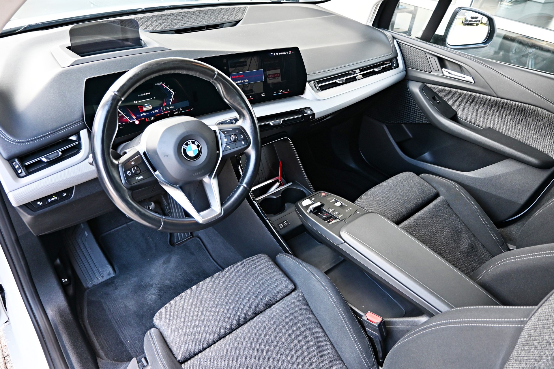 BMW 223d Active Tourer xDrive DKG 4X4 (CH Auto) + AHK 1500kg-image-11