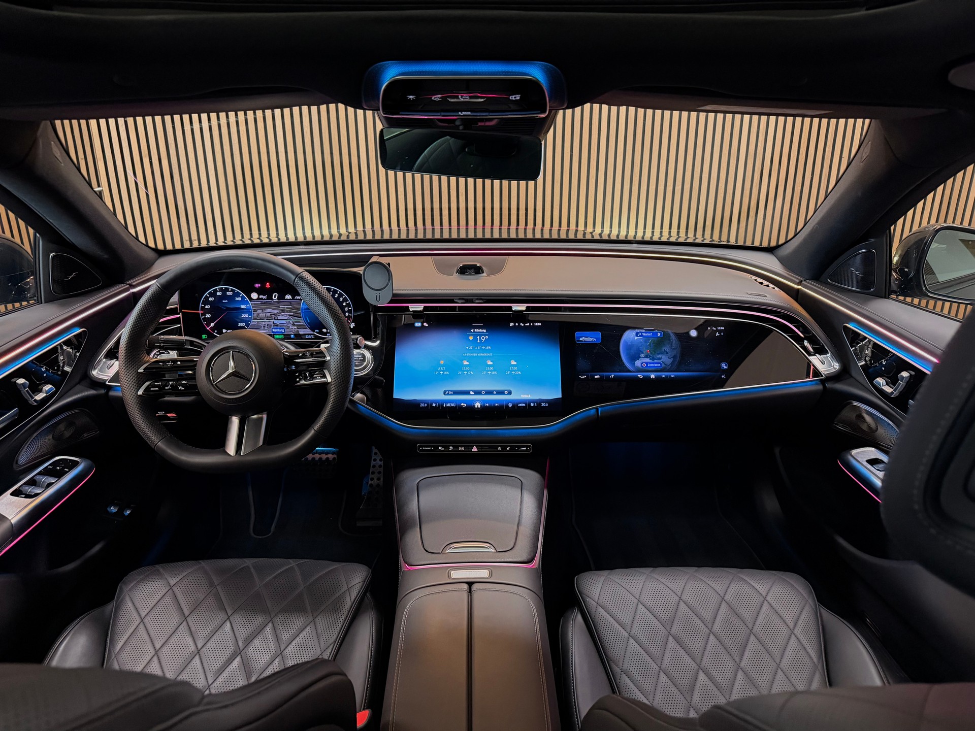 MERCEDES-BENZ E 400 e 4Matic 9G-Tronic | Ch-Fzg. | CarVertical | Vollausstattung-image-18