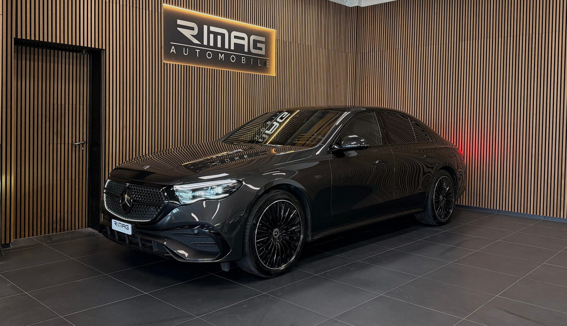 MERCEDES-BENZ E 400 e 4Matic 9G-Tronic | Ch-Fzg. | CarVertical | Vollausstattung-image-6