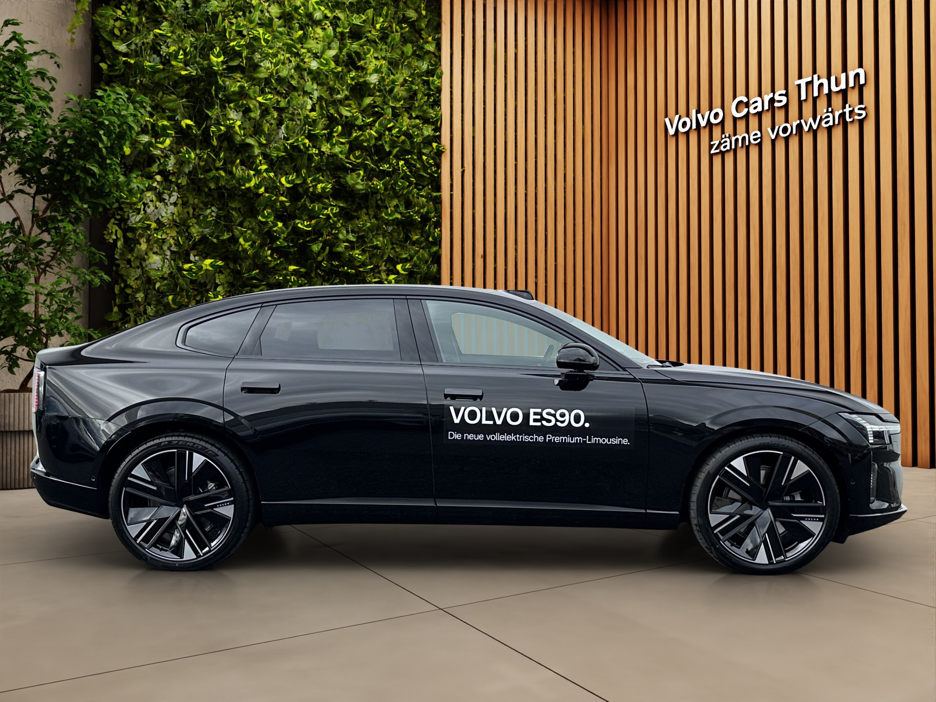 VOLVO ES90 Ultra-showroom-element-3