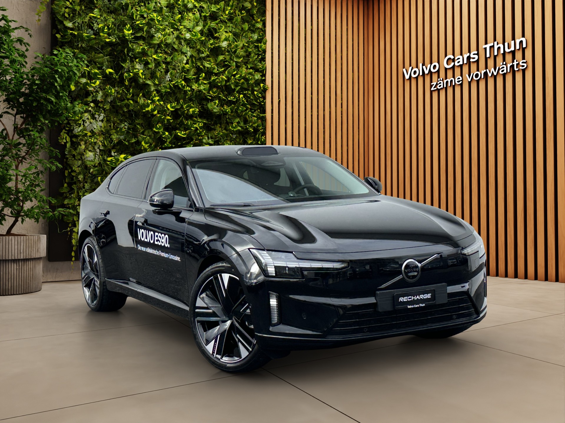 VOLVO ES90 Ultra-showroom-element-2
