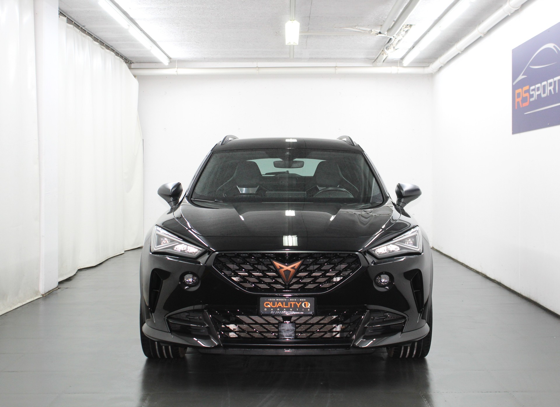 CUPRA Formentor 2.5TSI VZ5 4Drive DSG CUPBucket Sportschalensitze Vollleder / CH-Fahrzeug-showroom-element-2
