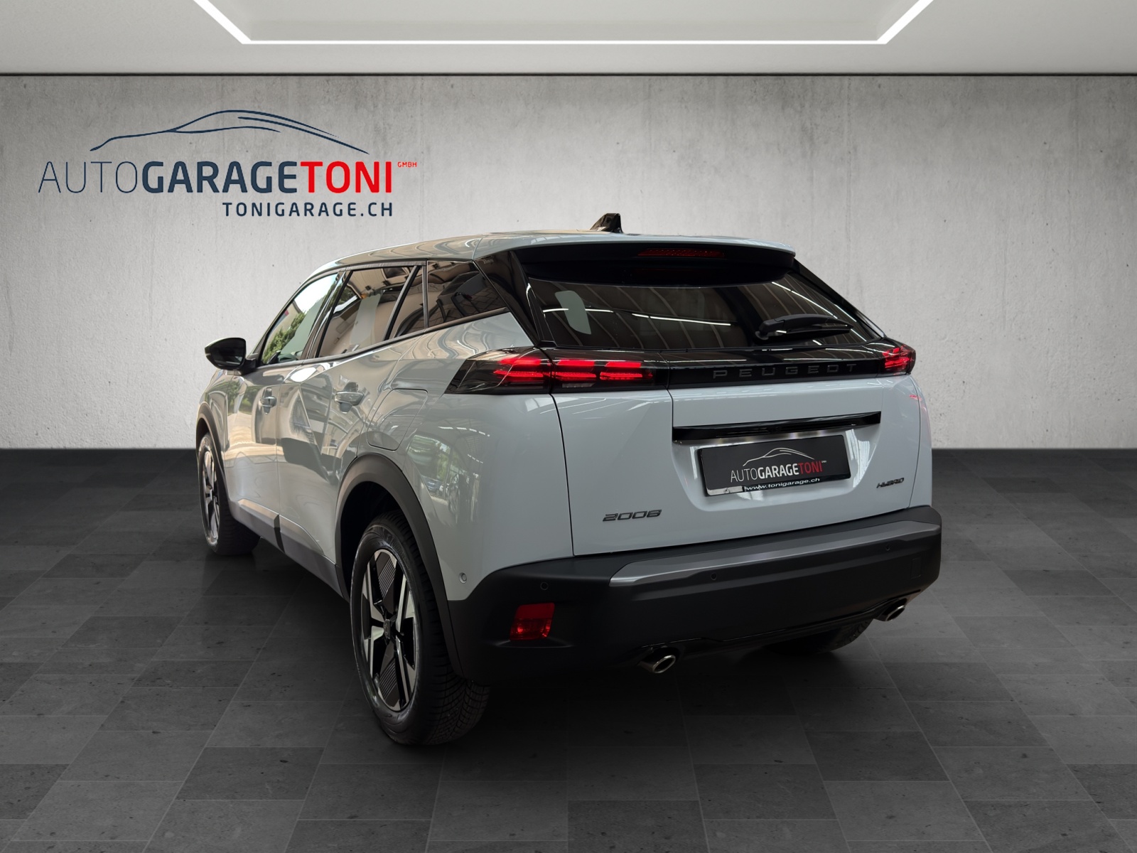 PEUGEOT 2008 1.2 145 MHEV Allure Premium-image-6