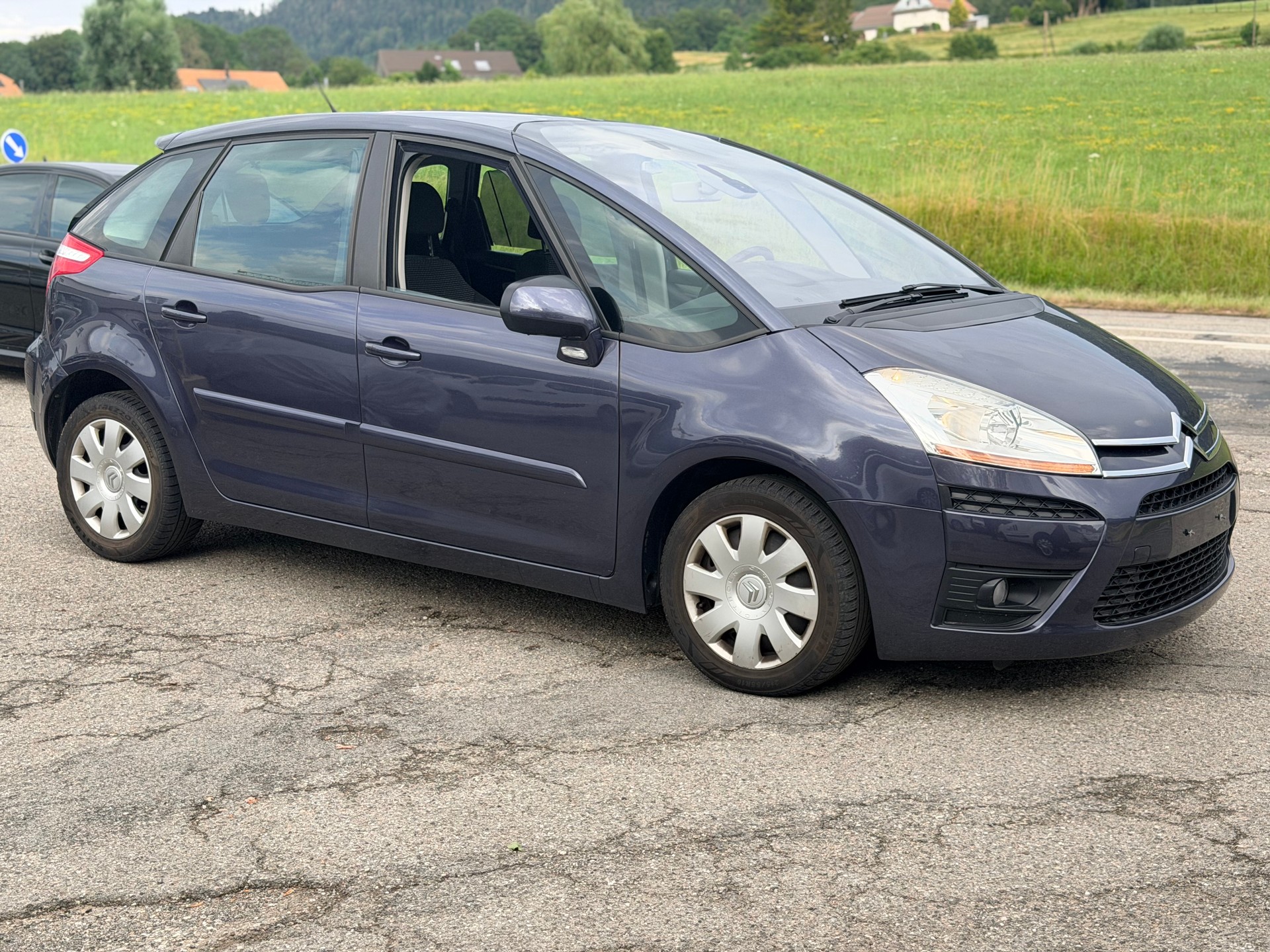 CITROEN C4 Picasso 2.0i 16V Edition Automatic-image-2