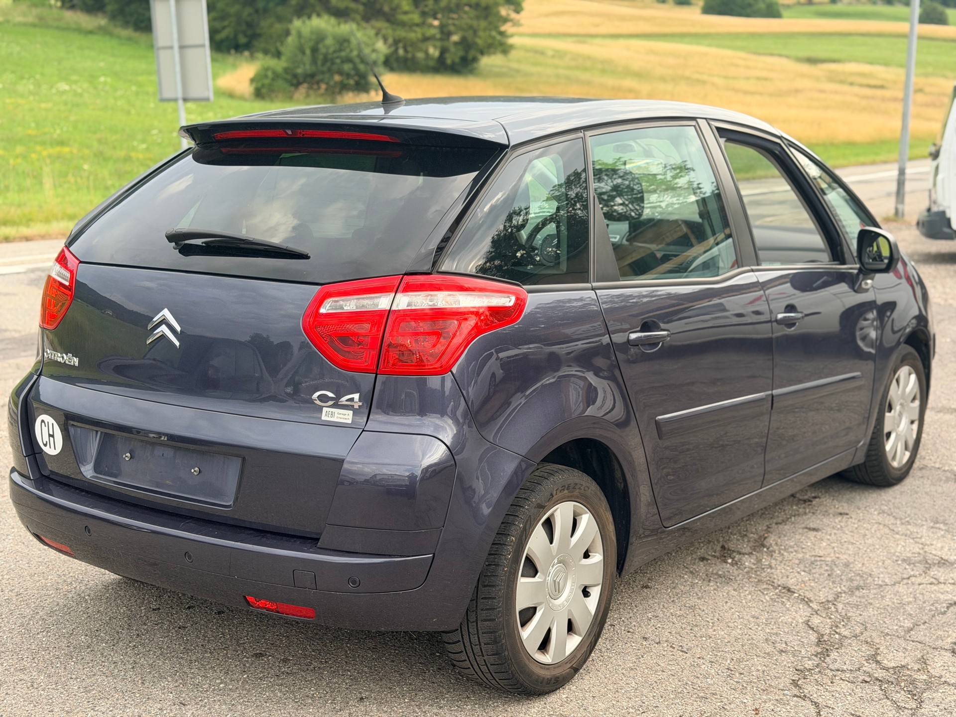 CITROEN C4 Picasso 2.0i 16V Edition Automatic-image-3