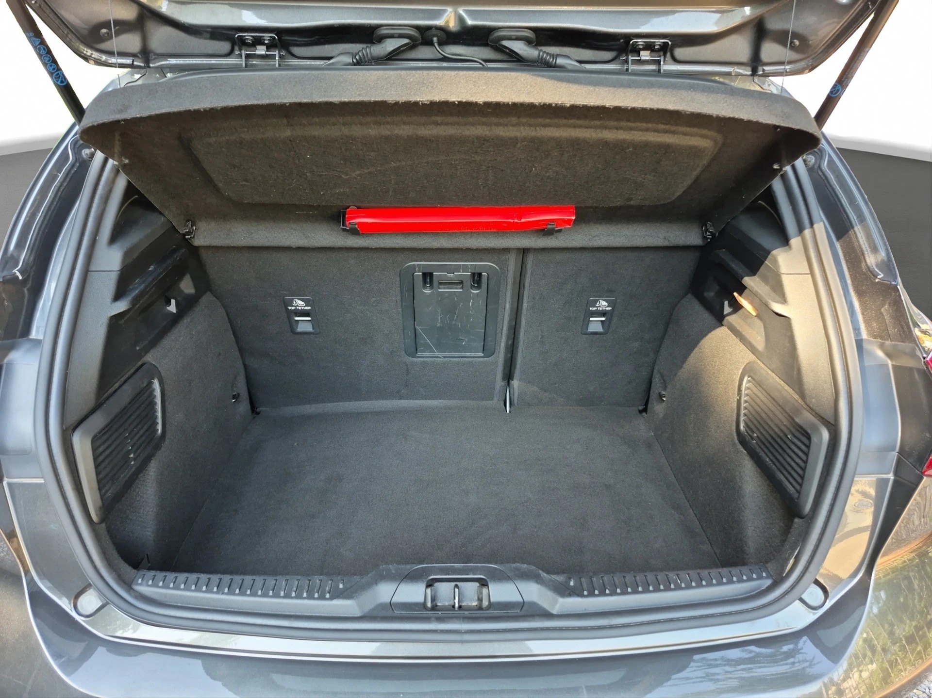 FORD Focus 1.0 MHEV ST-Line-image-12