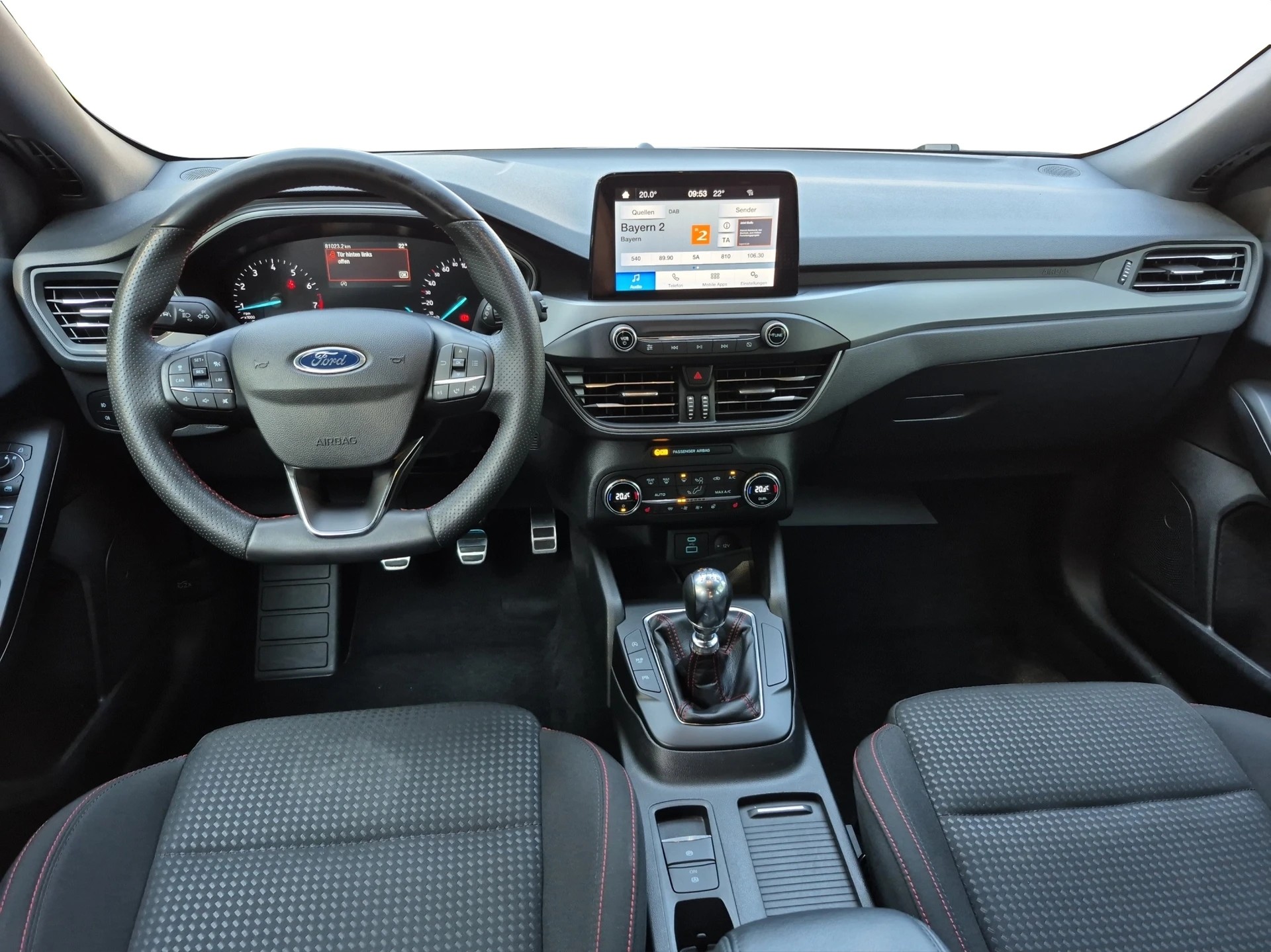 FORD Focus 1.0 MHEV ST-Line-image-9