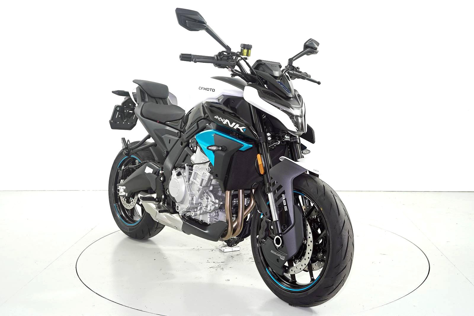 CF MOTO 675 NK ABS-image-1