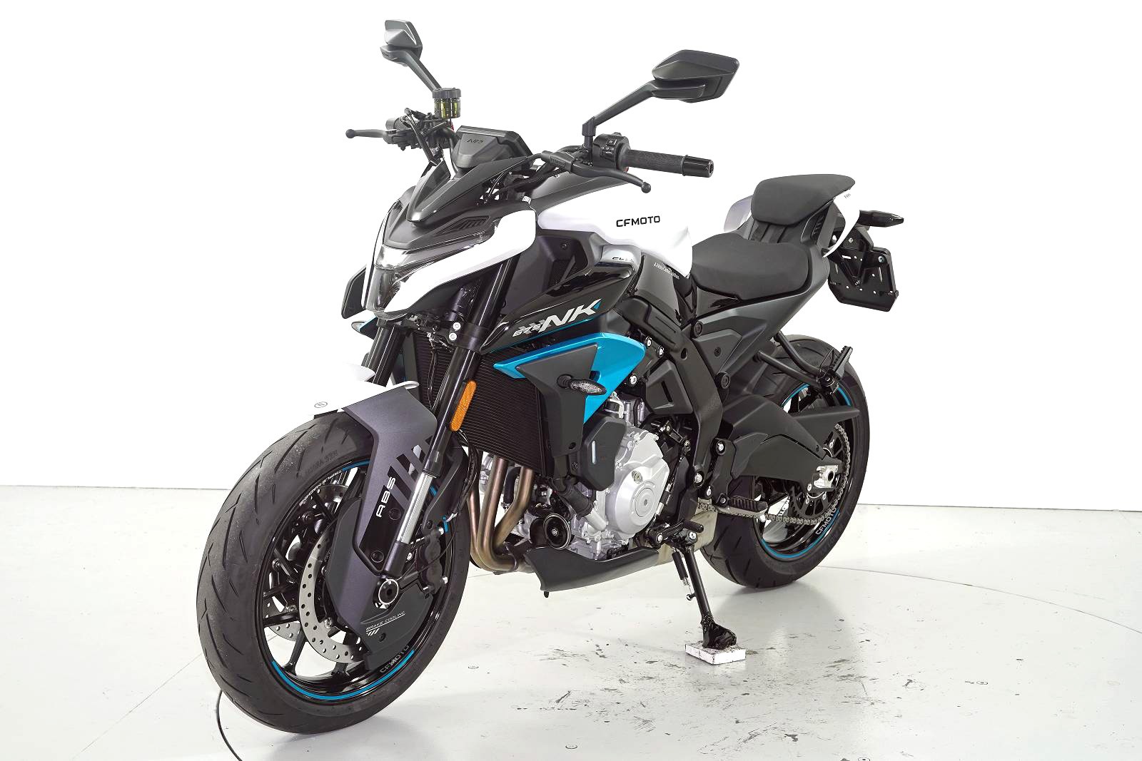 CF MOTO 675 NK ABS-image-2