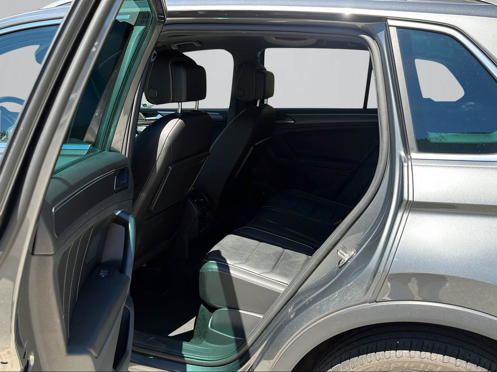 VW Tiguan 2.0TSI Highline 4Motion DSG-image-5