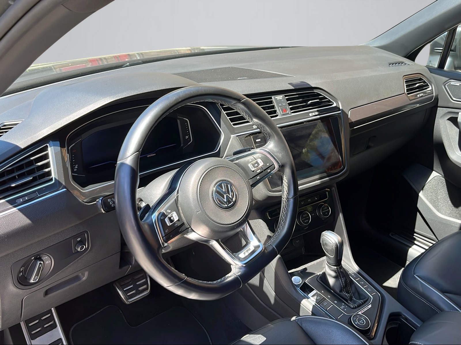 VW Tiguan 2.0TSI Highline 4Motion DSG-showroom-element-3