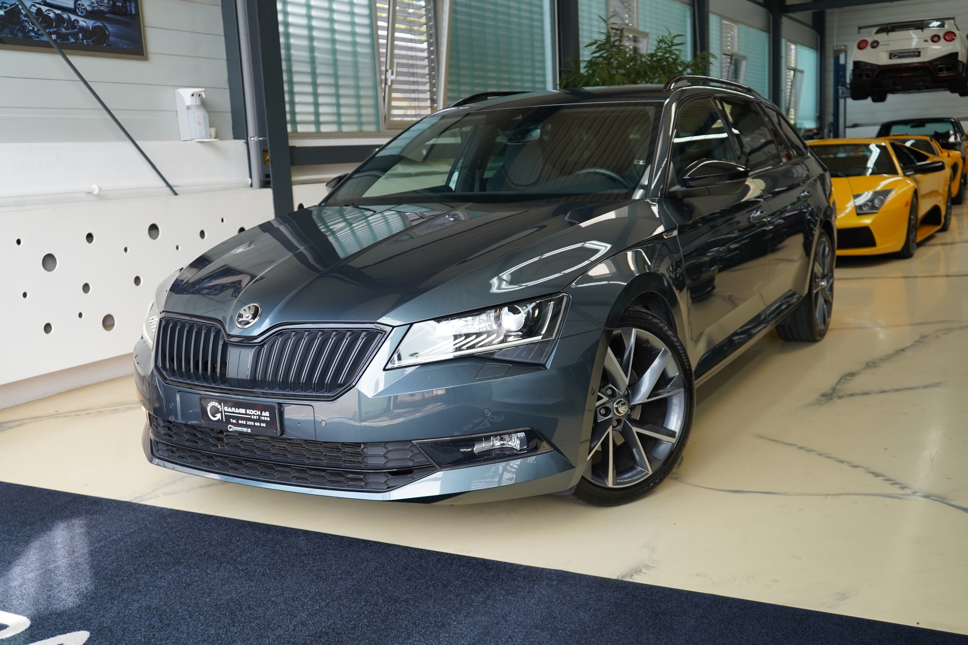SKODA Superb Combi 2.0 TDi SportLine+ 4x4 DSG