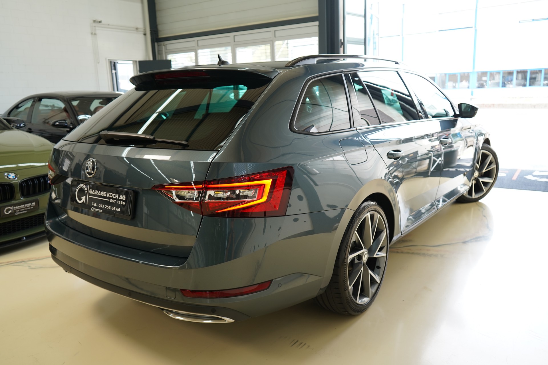 SKODA Superb Combi 2.0 TDi SportLine+ 4x4 DSG-image-7