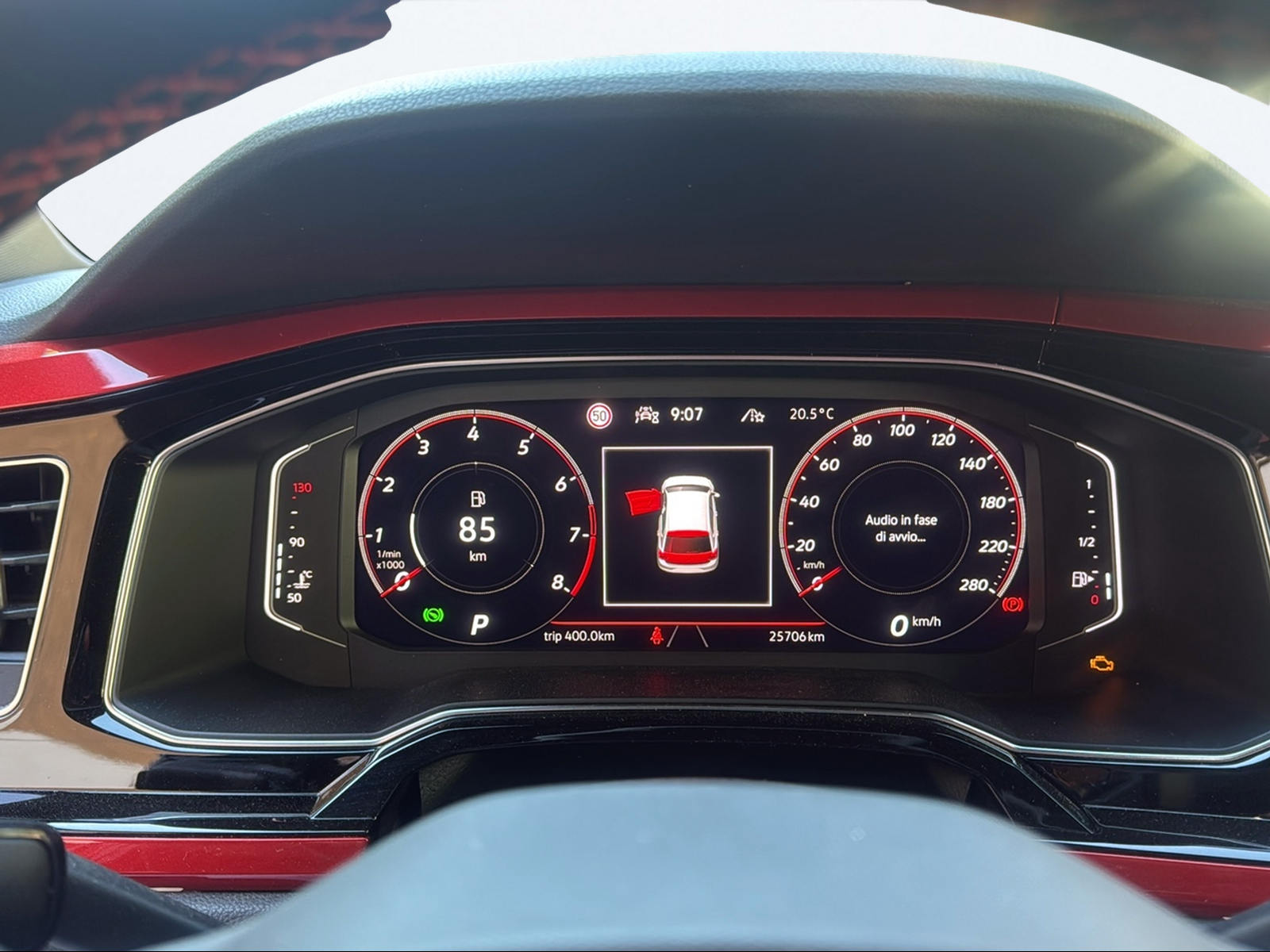 VW Polo 2.0 TSI GTI DSG-image-11