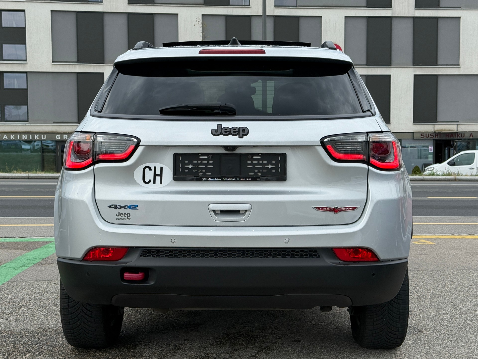 JEEP Compass 1.3 T PHEV Trailhawk AWD - Véhicule Suisse de 1ère Main - Nouvelle Expertise - NEU MFK : 31.07.2026 - Garantie dès 350.--showroom-element-1