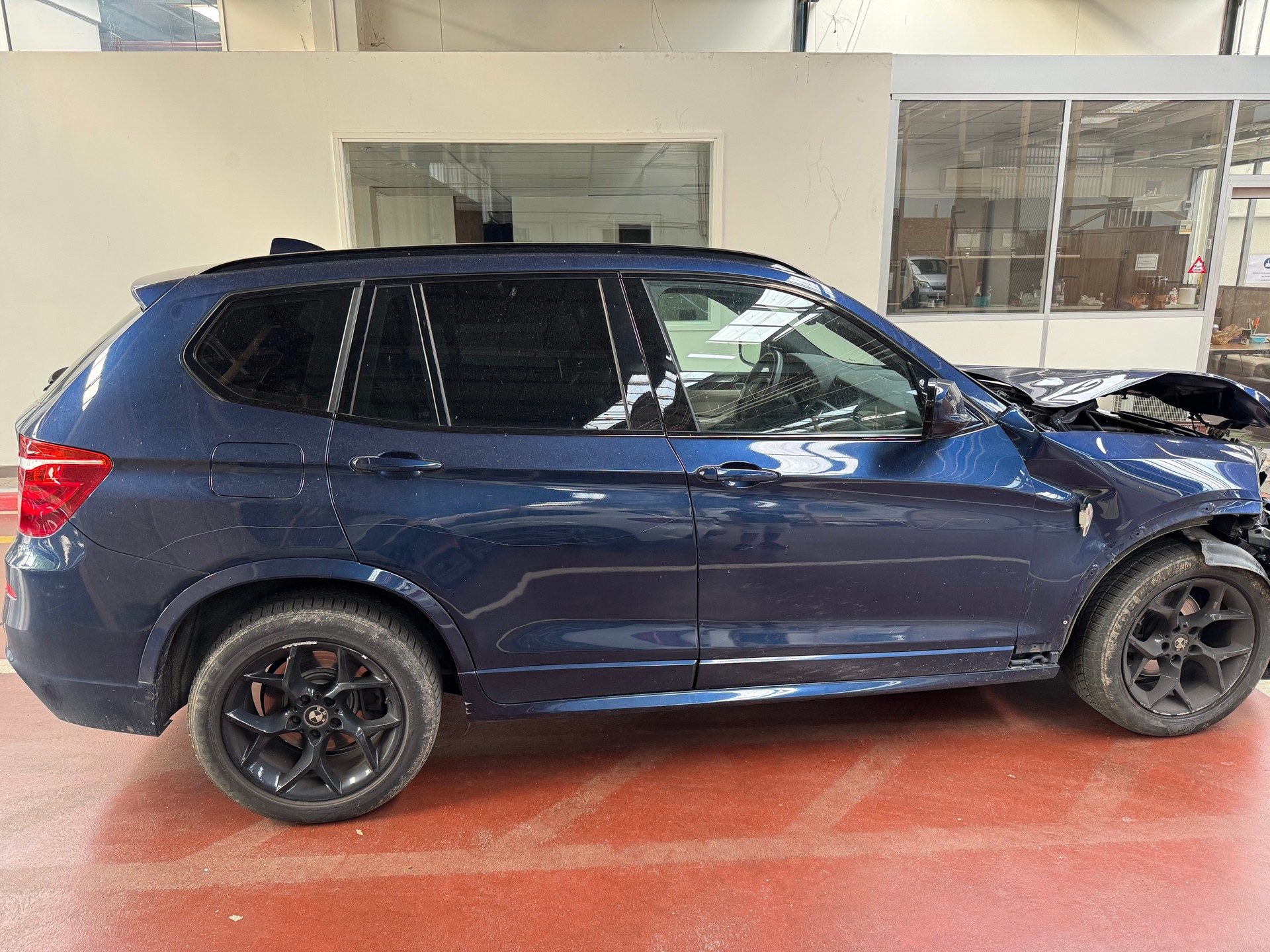 BMW X3 xDrive 35i Steptronic-showroom-element-1