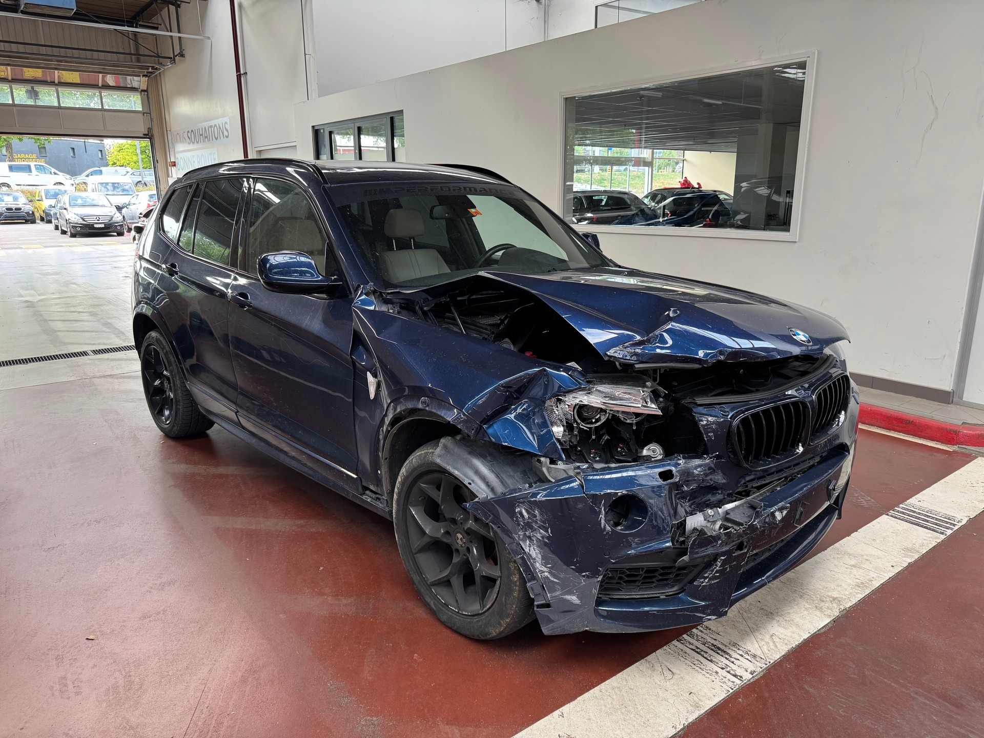 BMW X3 xDrive 35i Steptronic-showroom-element-3