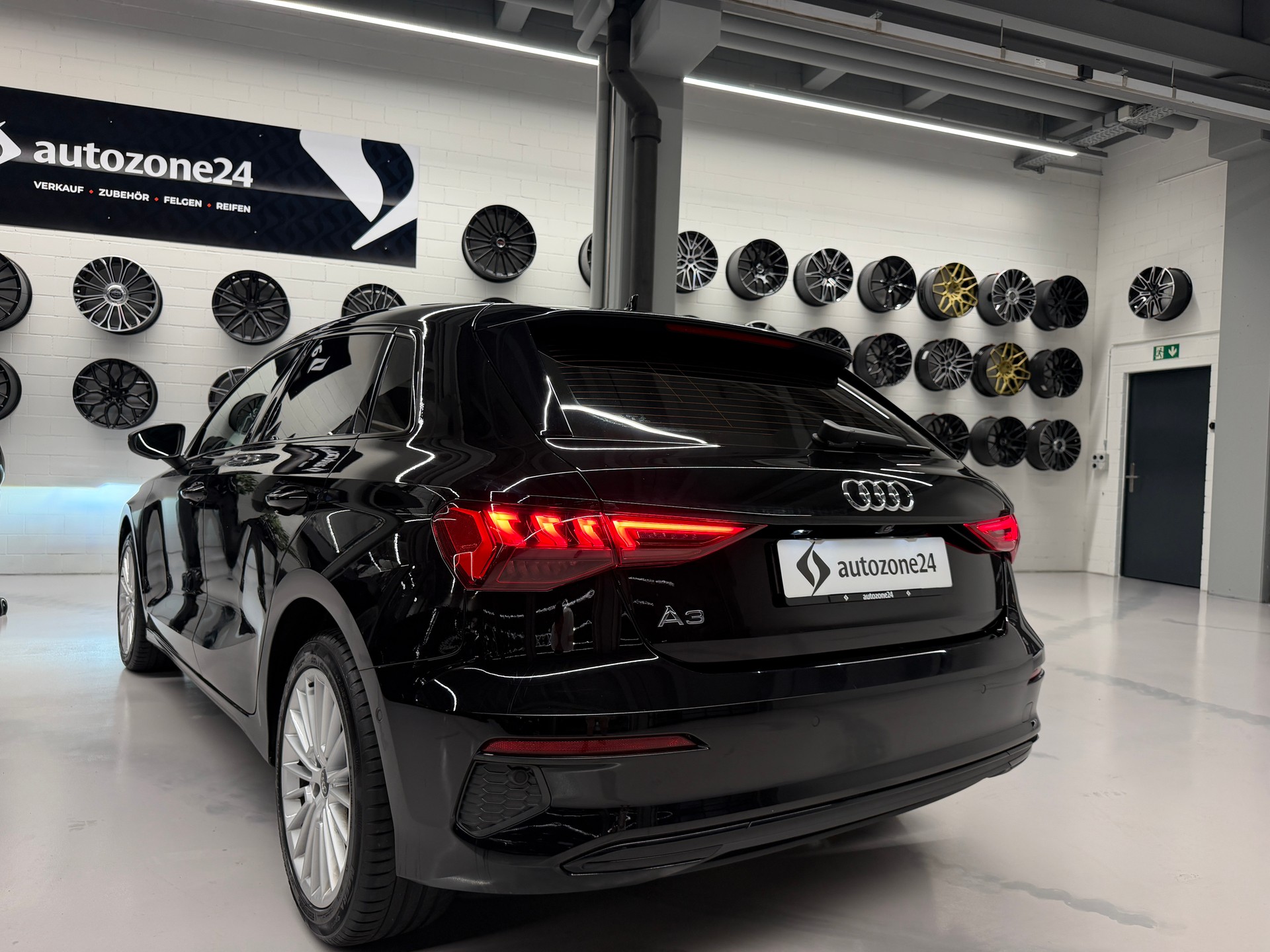 AUDI A3 Sportback 1.5 35 TFSI Advanced S-Tronic *CH-Auto*Gratis Service*Werksgarantie bis 28.7.2027*-image-6