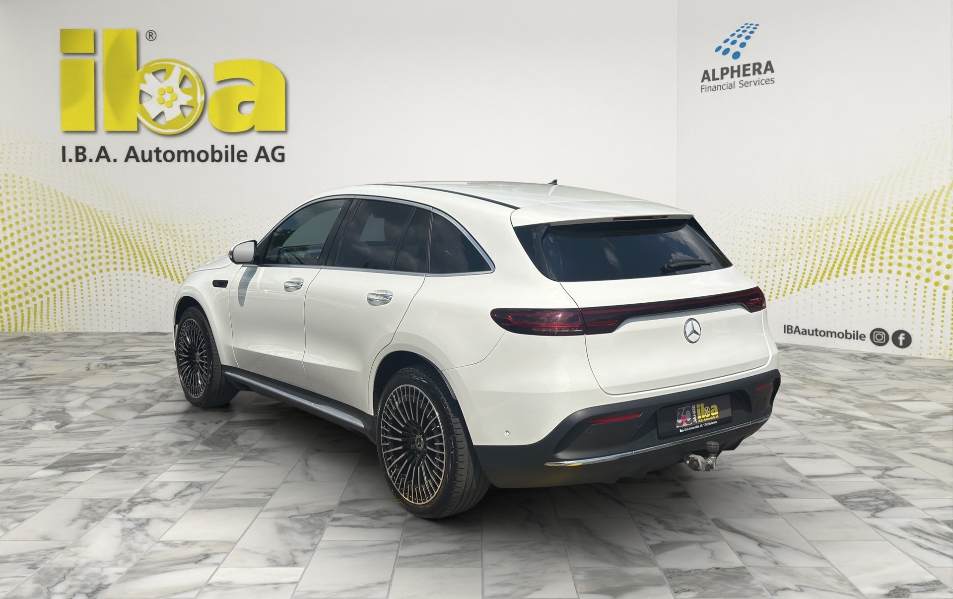 MERCEDES-BENZ EQC 400 AMG Line 4Matic (CH) AHK-showroom-element-2