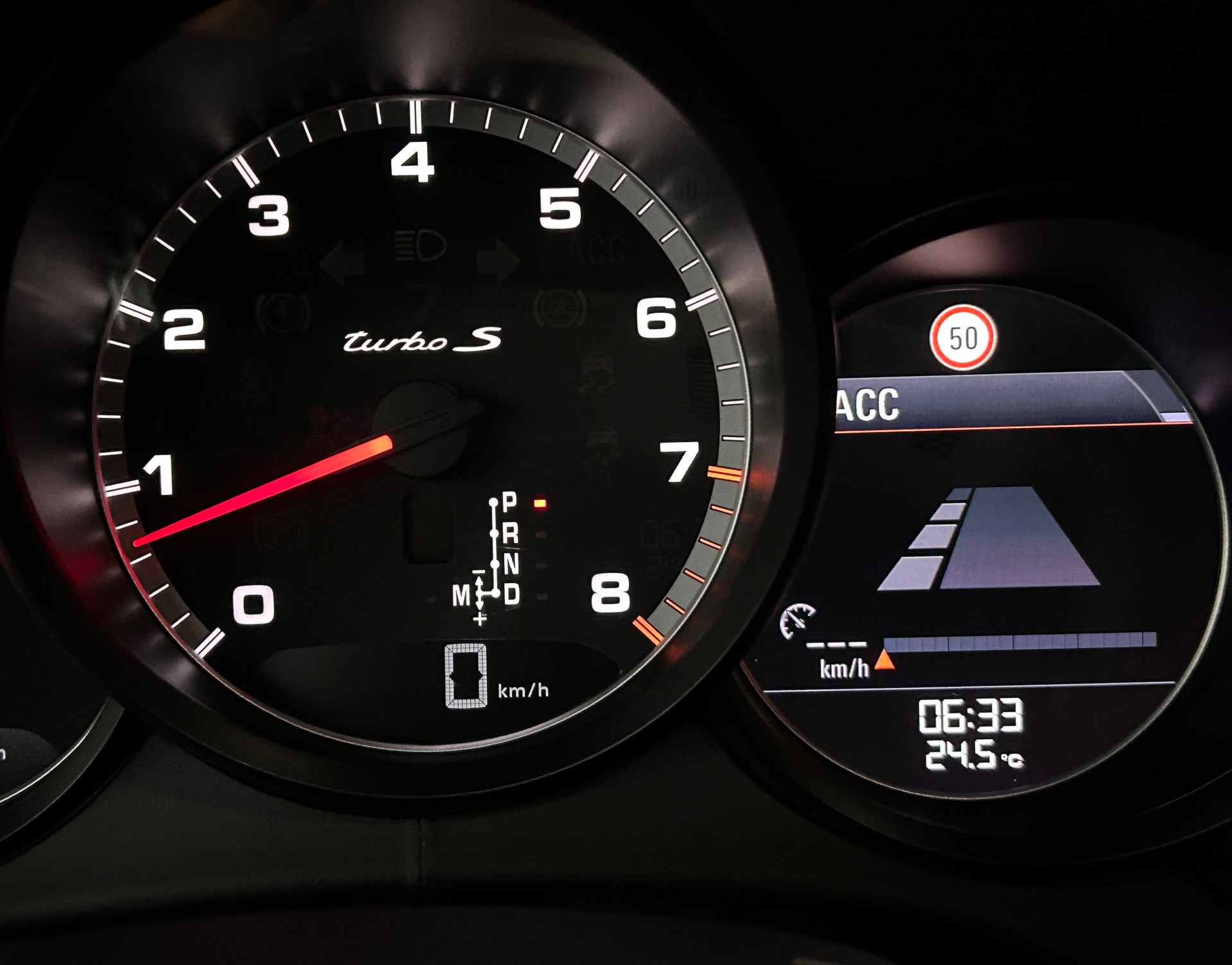 PORSCHE 911 Turbo S -991.2- Sammlerfahrzeug-ohne OPF-image-10