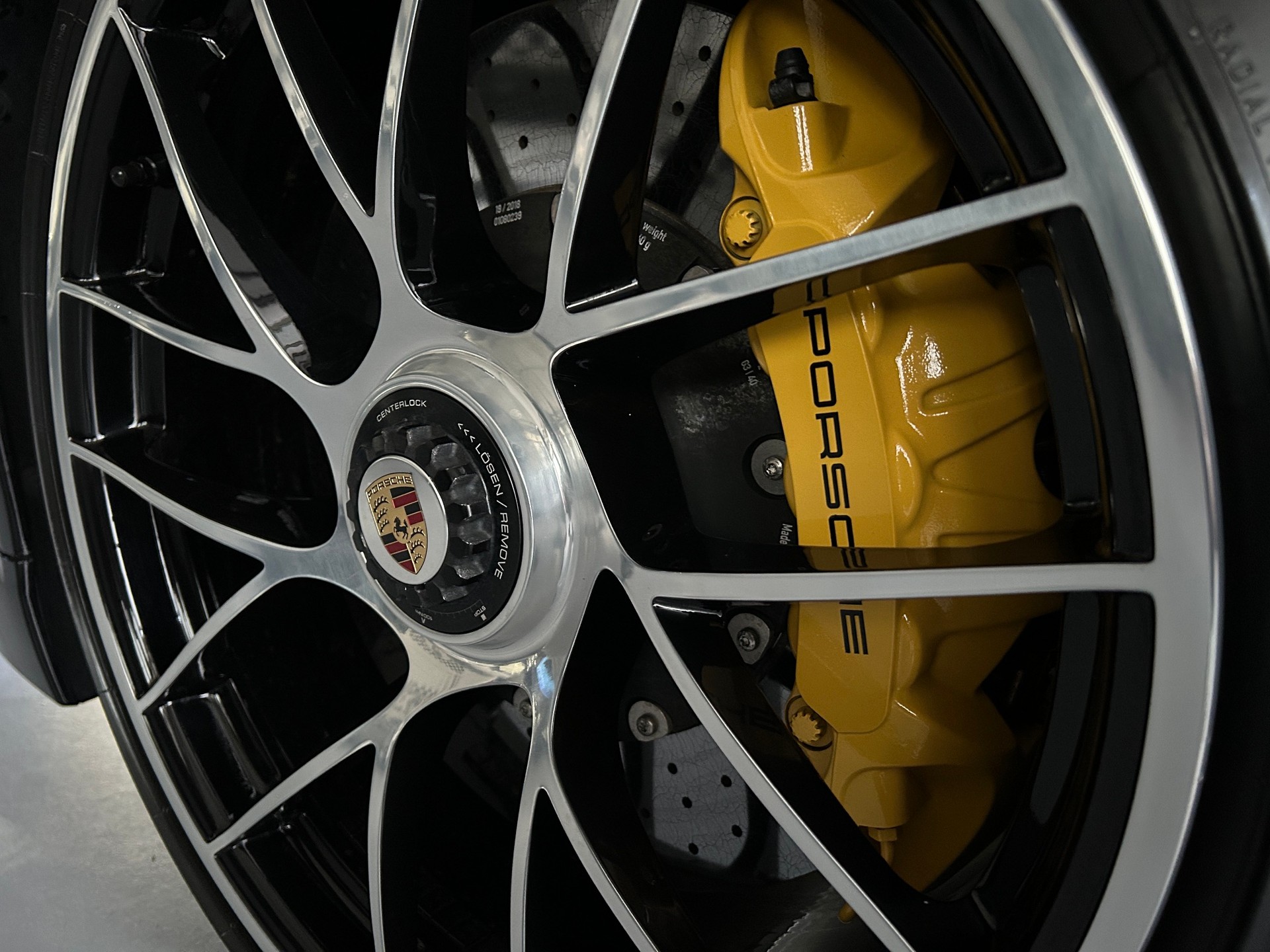 PORSCHE 911 Turbo S -991.2- Sammlerfahrzeug-ohne OPF-image-25