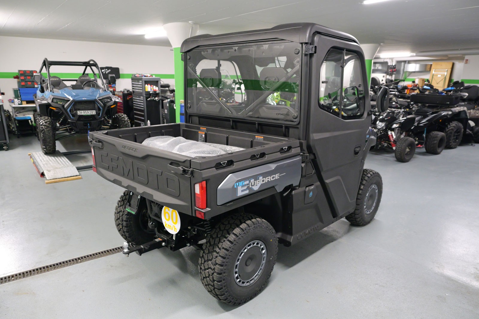 CF MOTO UFORCE U6 EV-image-6