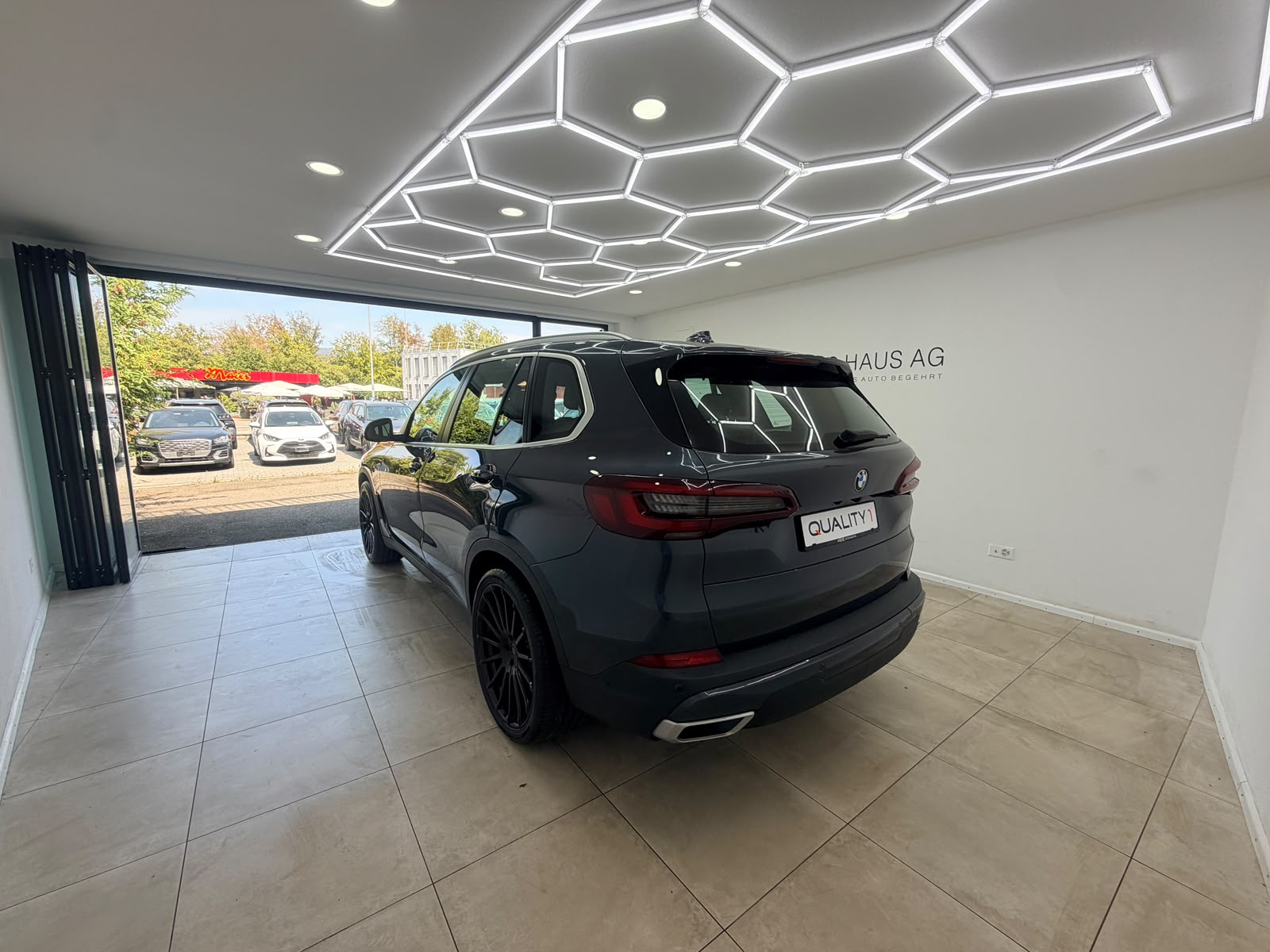 BMW X5 xDrive 25d M Sport Steptronic | 7-SITZER | GRATIS SERVICE | CH-FAHRZEUG | 22 Zoll AversusFelgen |-image-5