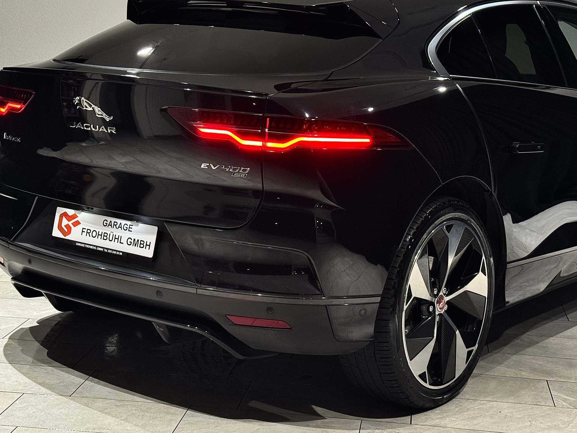 JAGUAR I-Pace EV400 HSE AWD I 1.HAND I Werksgarantie I-image-9