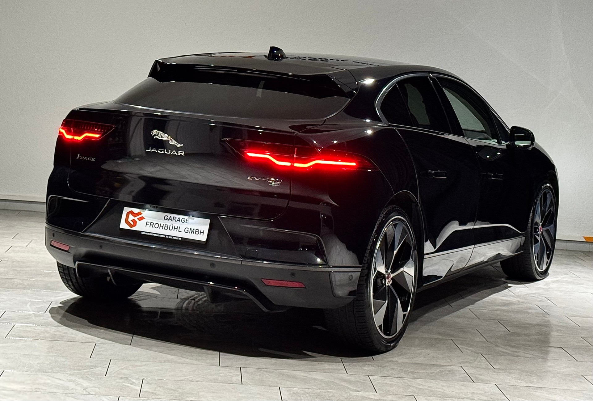 JAGUAR I-Pace EV400 HSE AWD I 1.HAND I Werksgarantie I-showroom-element-3