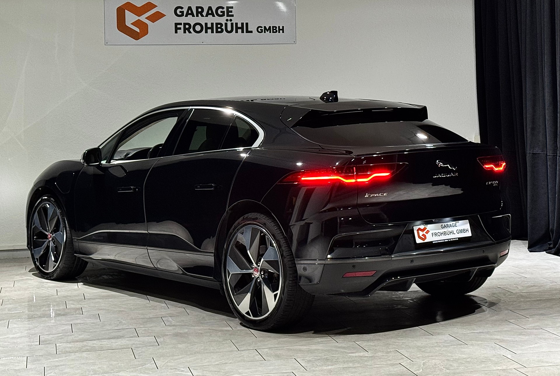 JAGUAR I-Pace EV400 HSE AWD I 1.HAND I Werksgarantie I-image-4