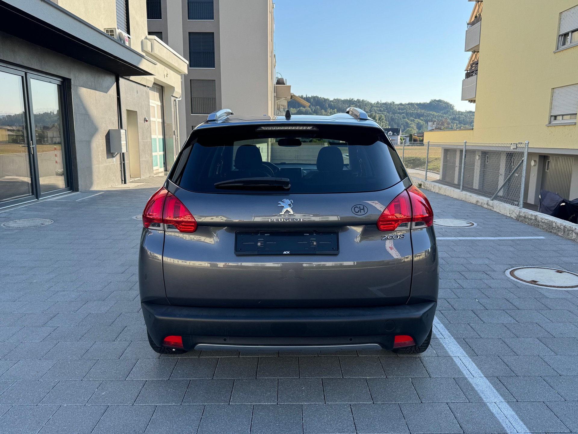 PEUGEOT 2008 1.6 VTI Active Automatic-showroom-element-2