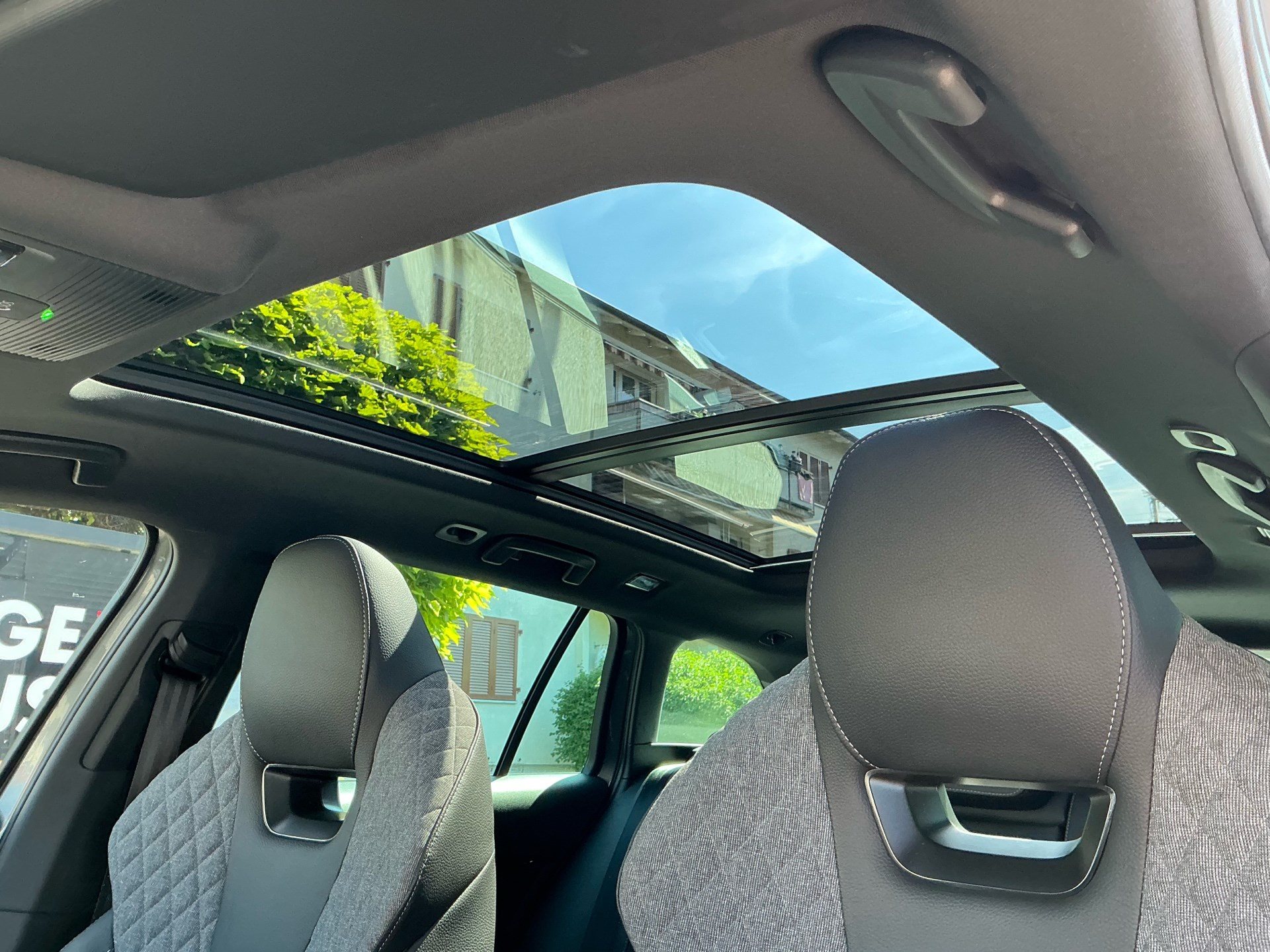 SKODA Octavia Combi 1.5 TSI mHEV 150PS Sportline *** PANORAMA - SCHIEBEDACH ***-image-8