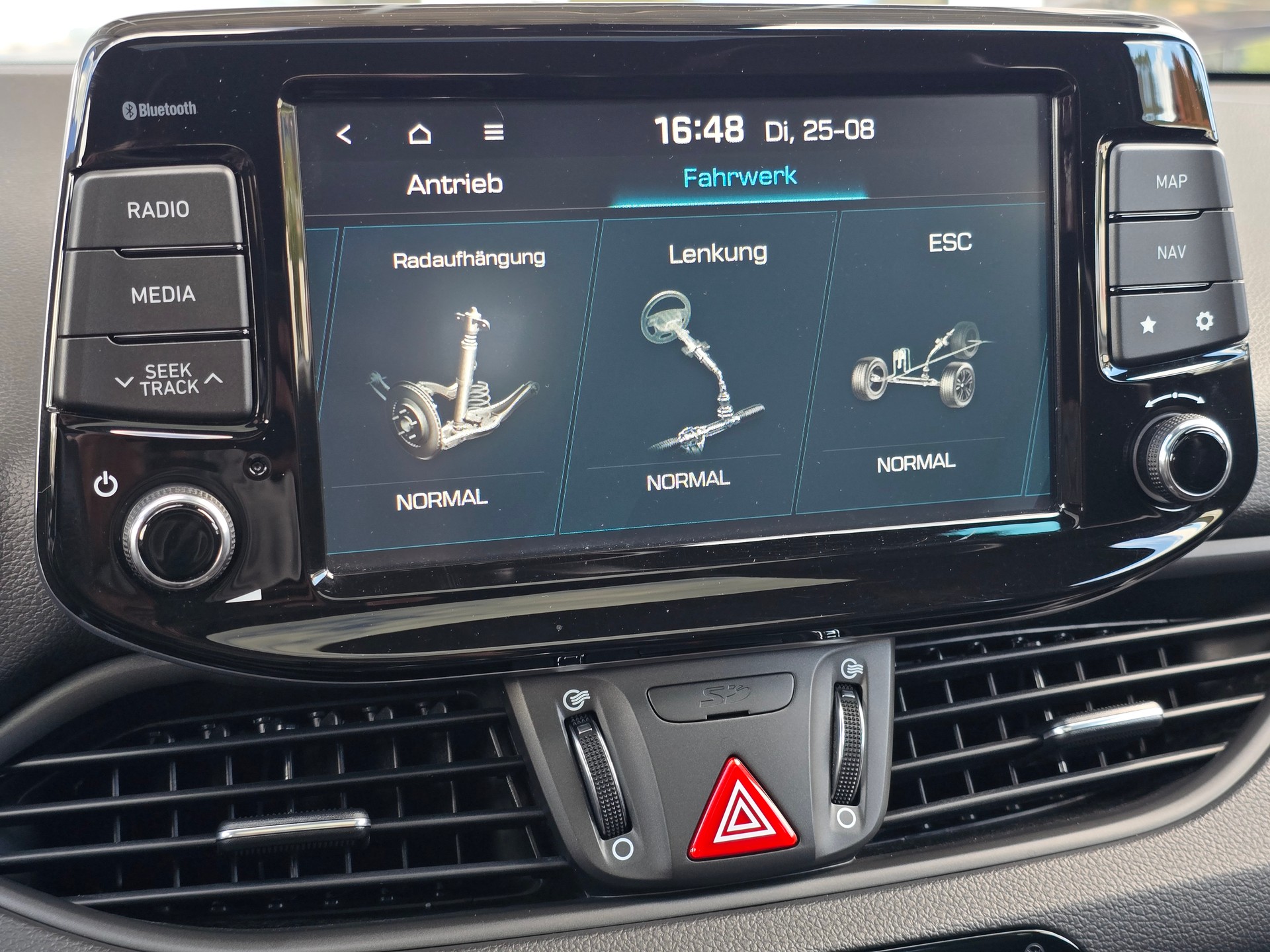 HYUNDAI i30 Fastback N 2.0 T-GDi-image-23