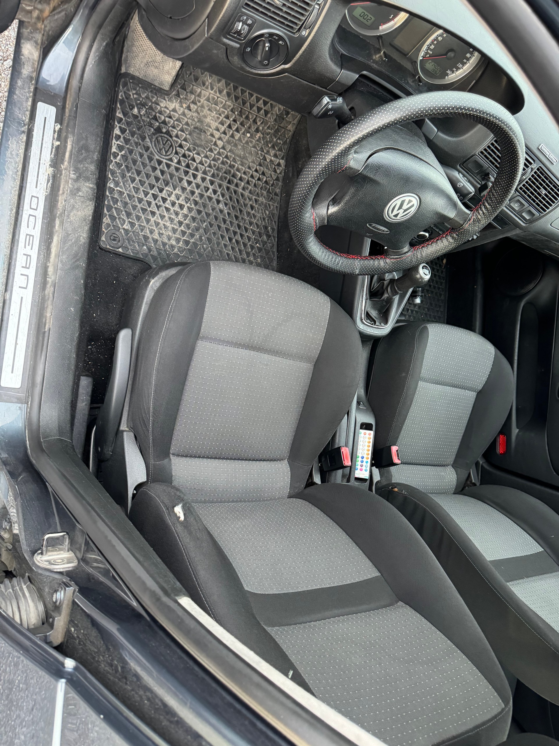 VW Golf 1.9 TDI PD Ocean 4Motion-image-9