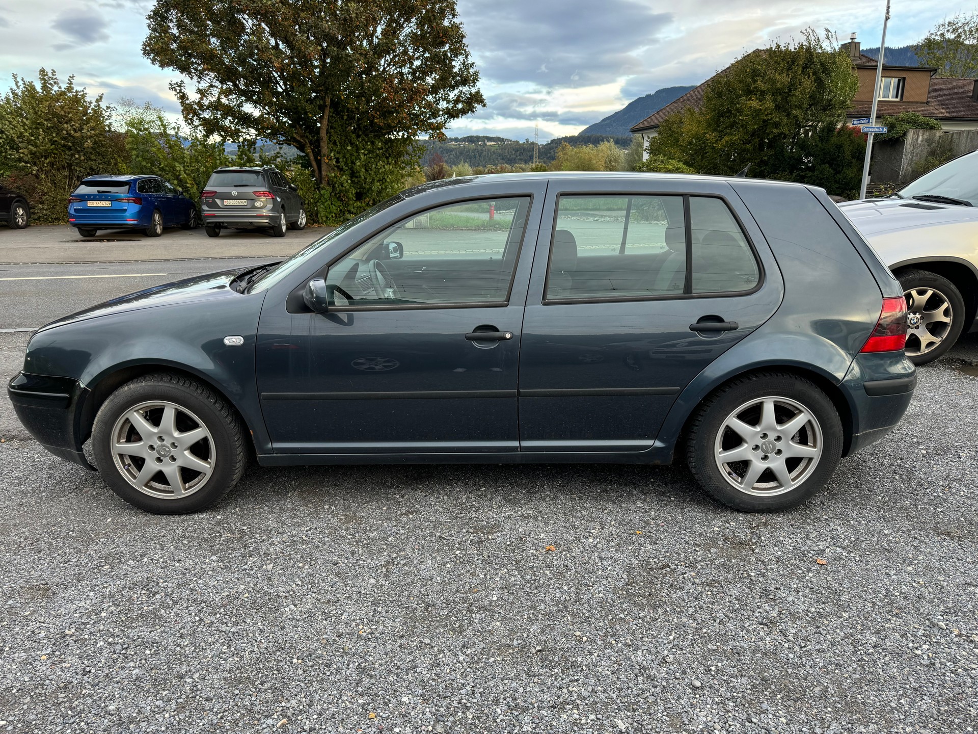 VW Golf 1.9 TDI PD Ocean 4Motion-image-1