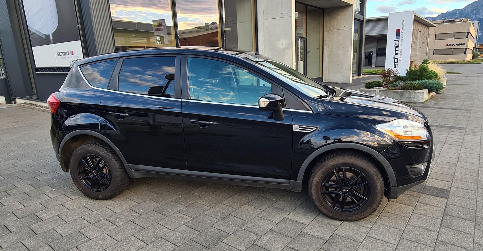 FORD Kuga 2.0 TDCi Titanium 4WD-showroom-element-2