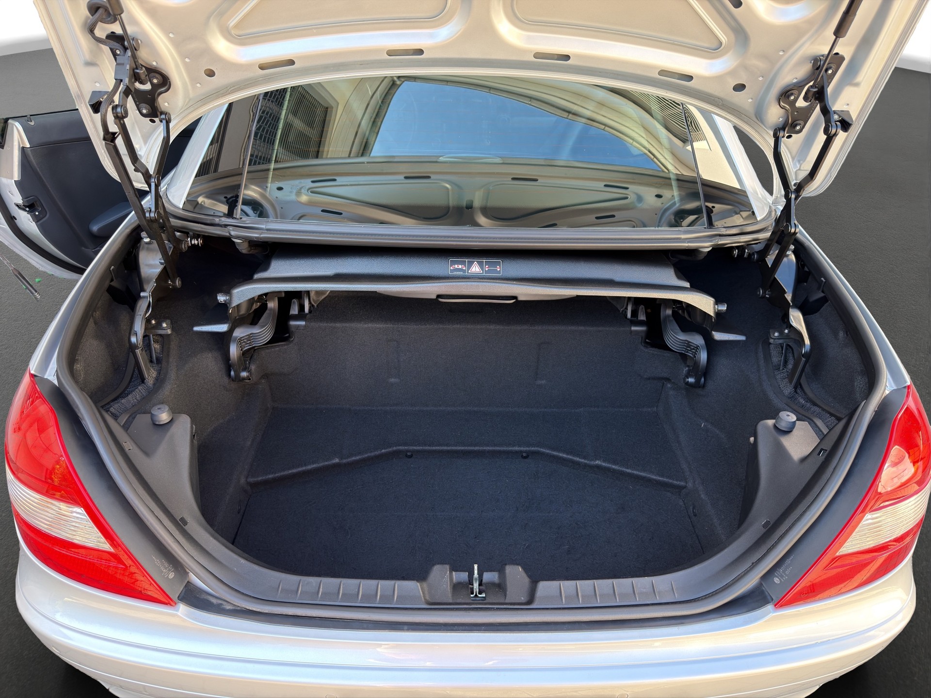MERCEDES-BENZ SLK 200 Kompressor-image-12