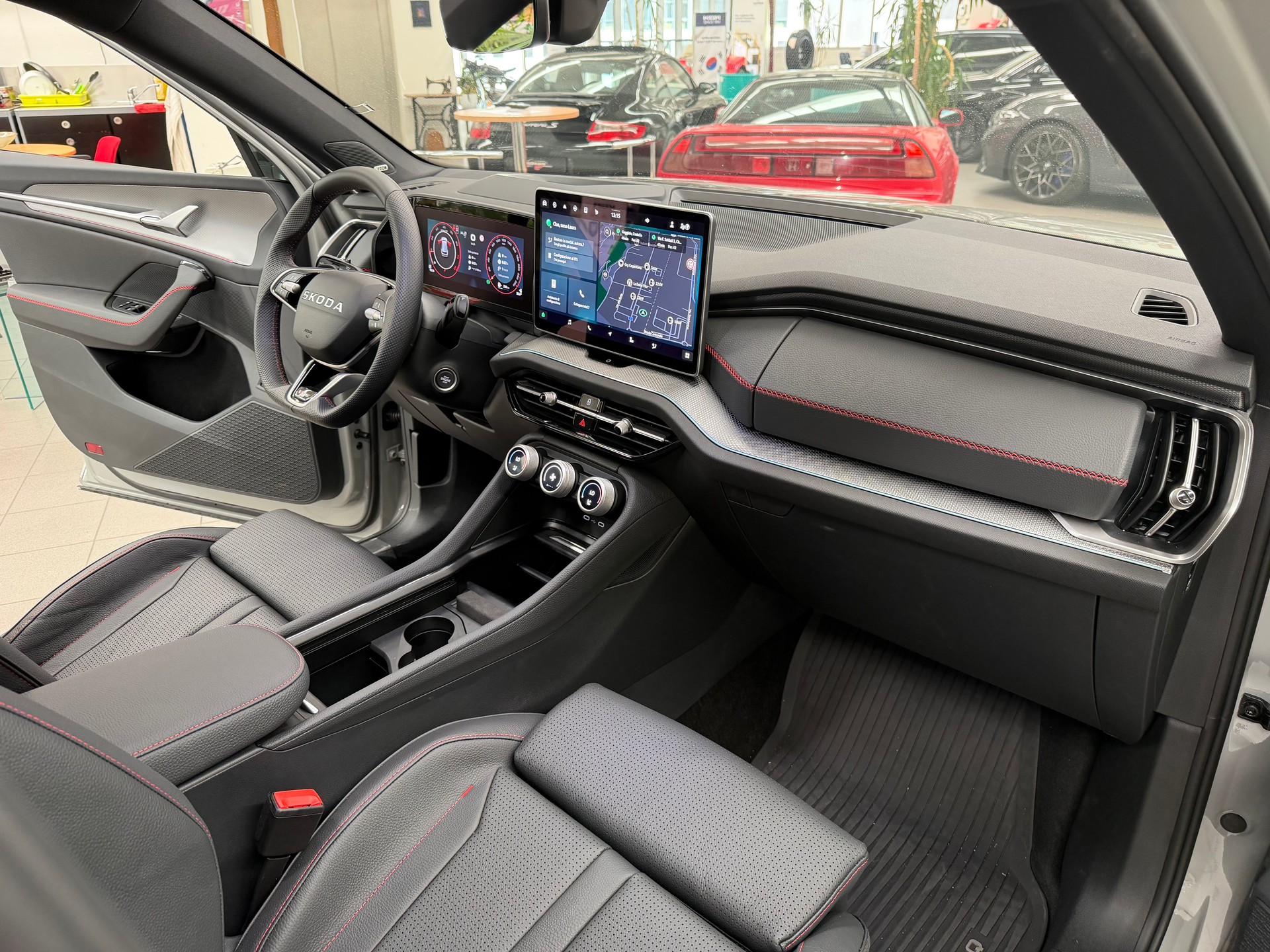SKODA Kodiaq 2.0 TSI RS 4x4-image-9