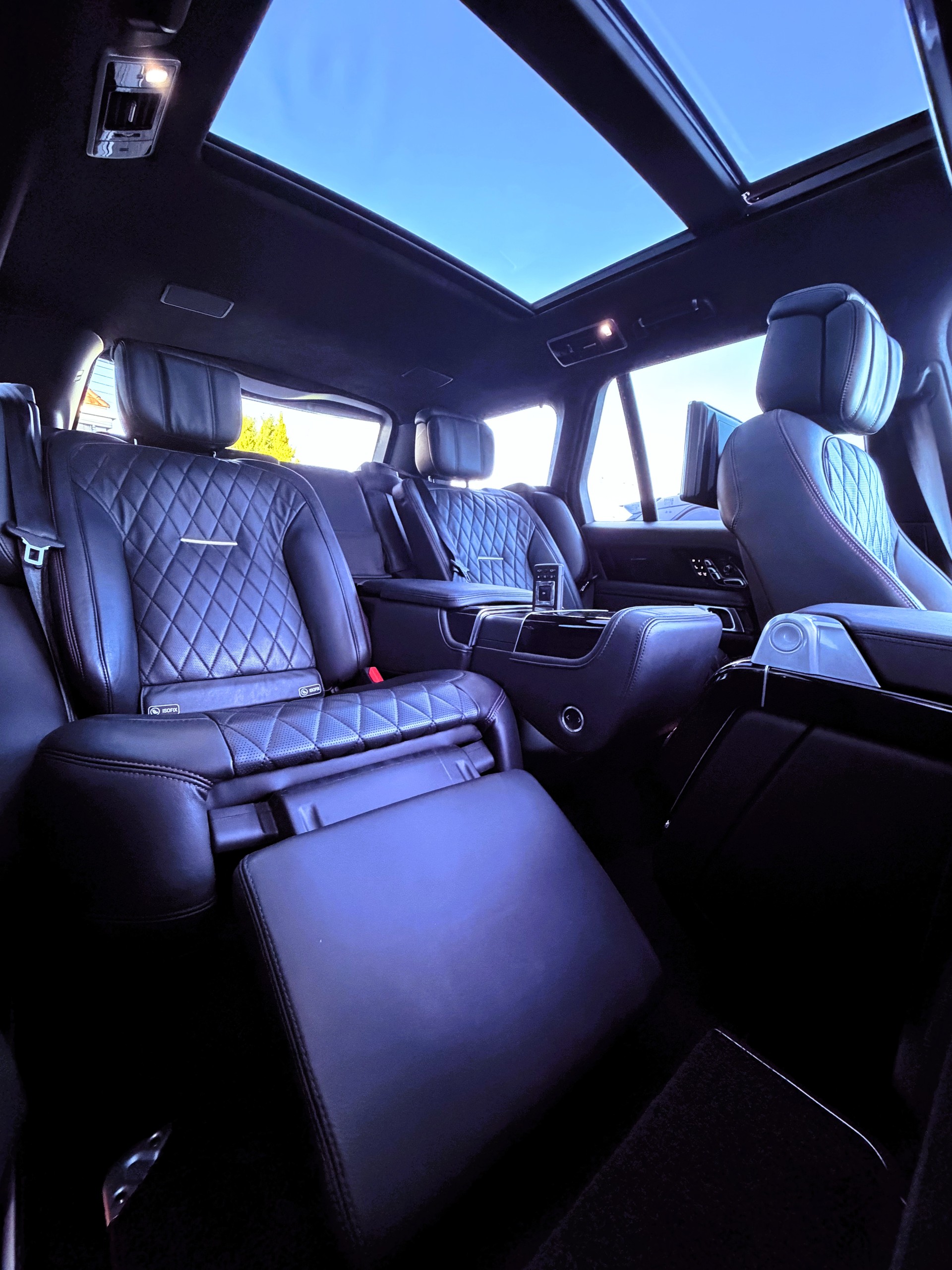 LAND ROVER Range Rover 5.0 V8 S/C SV AB Dynamic Automatic-image-26