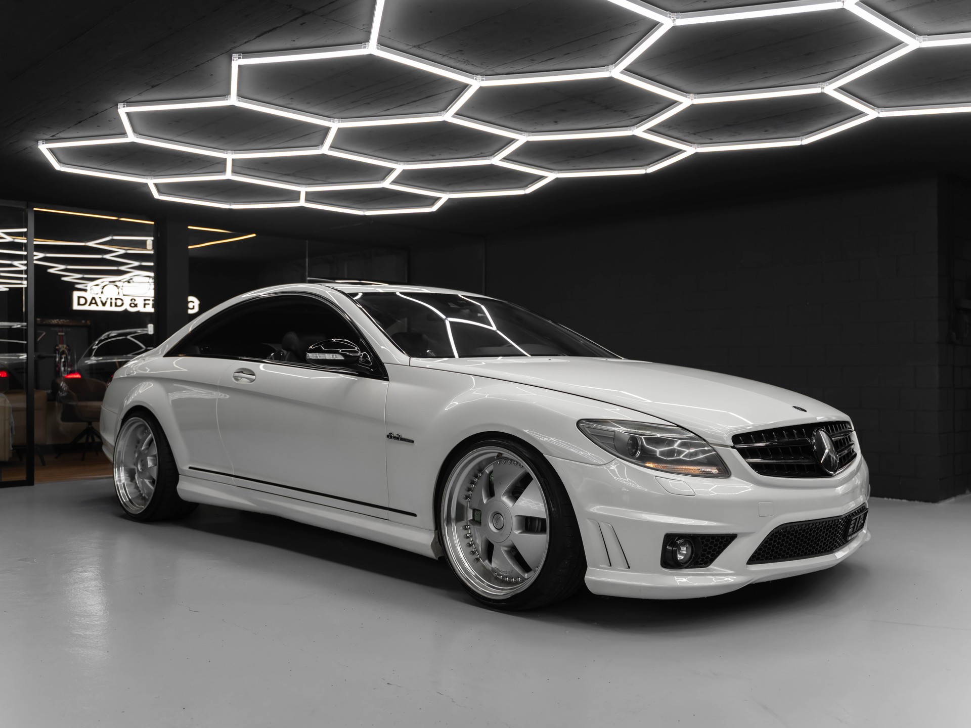 MERCEDES-BENZ CL 63 AMG 7G-Tronic-image-9